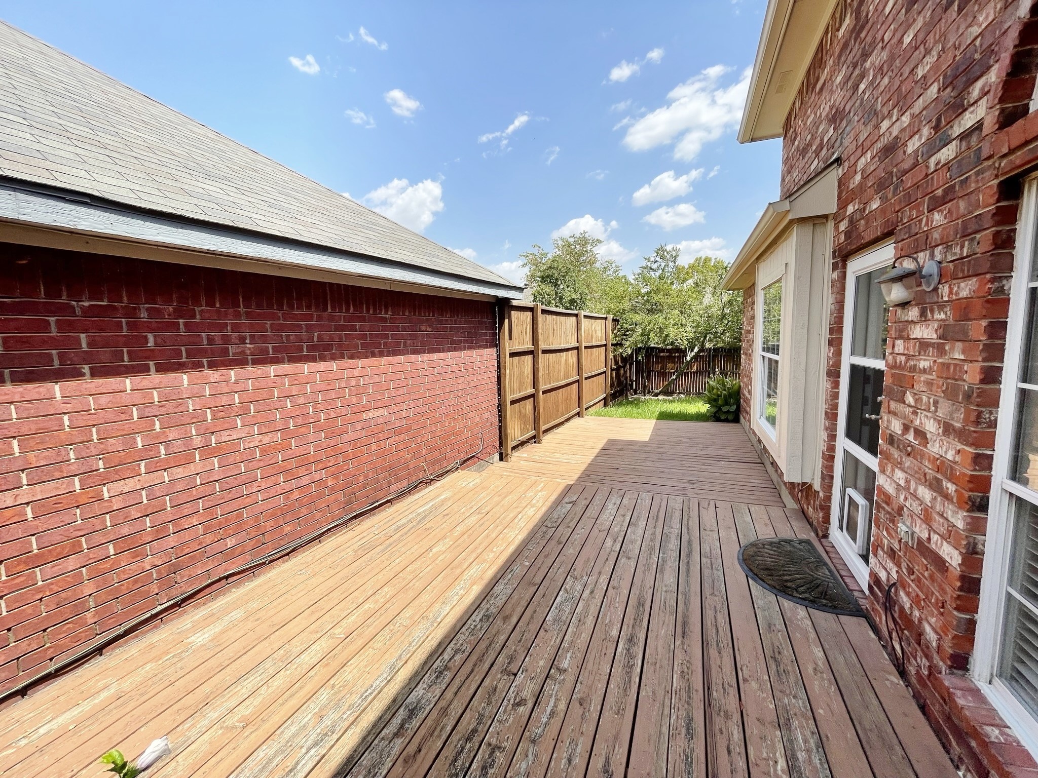 606 Saint Andrews Place