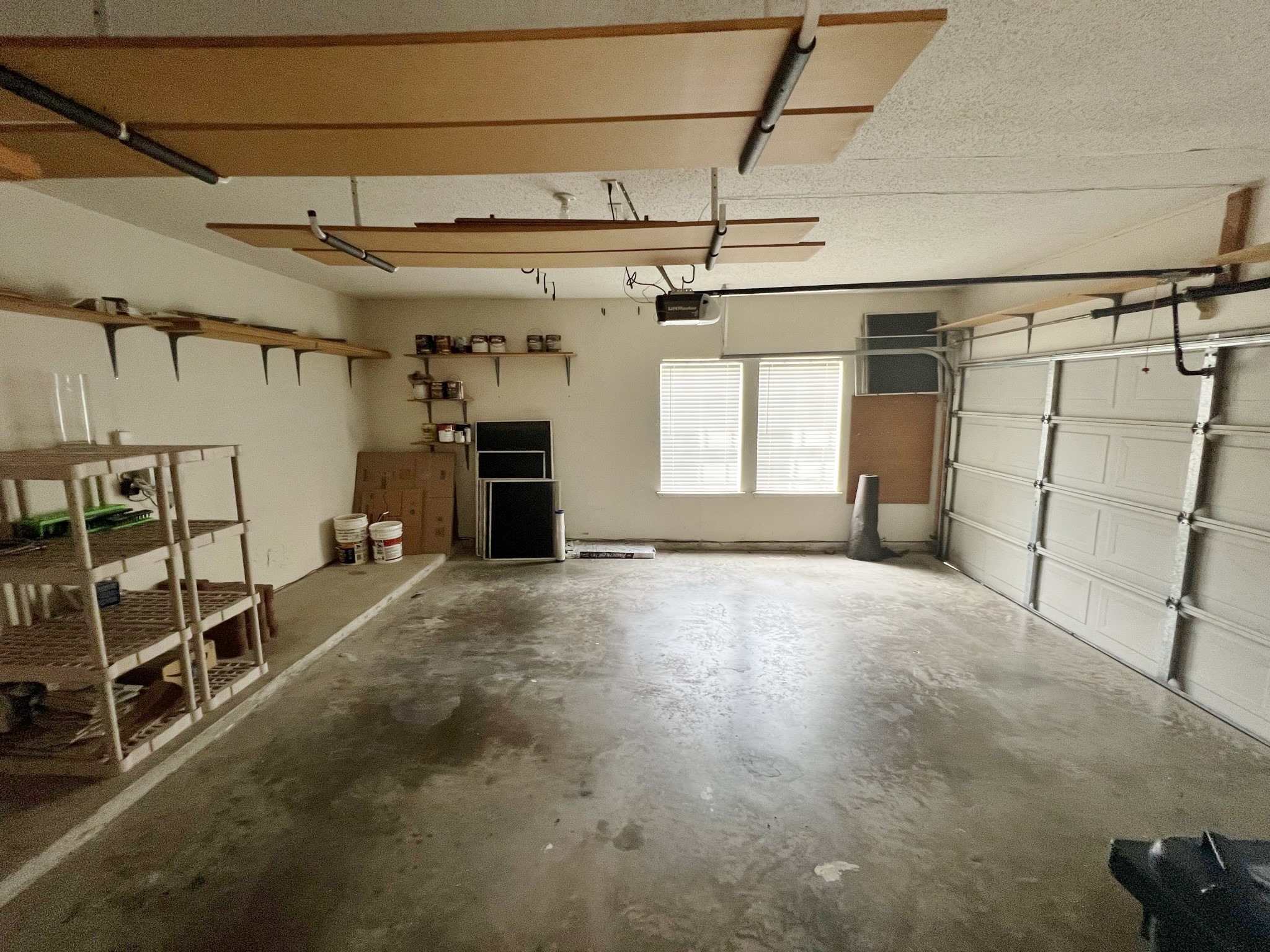 606 Saint Andrews Place