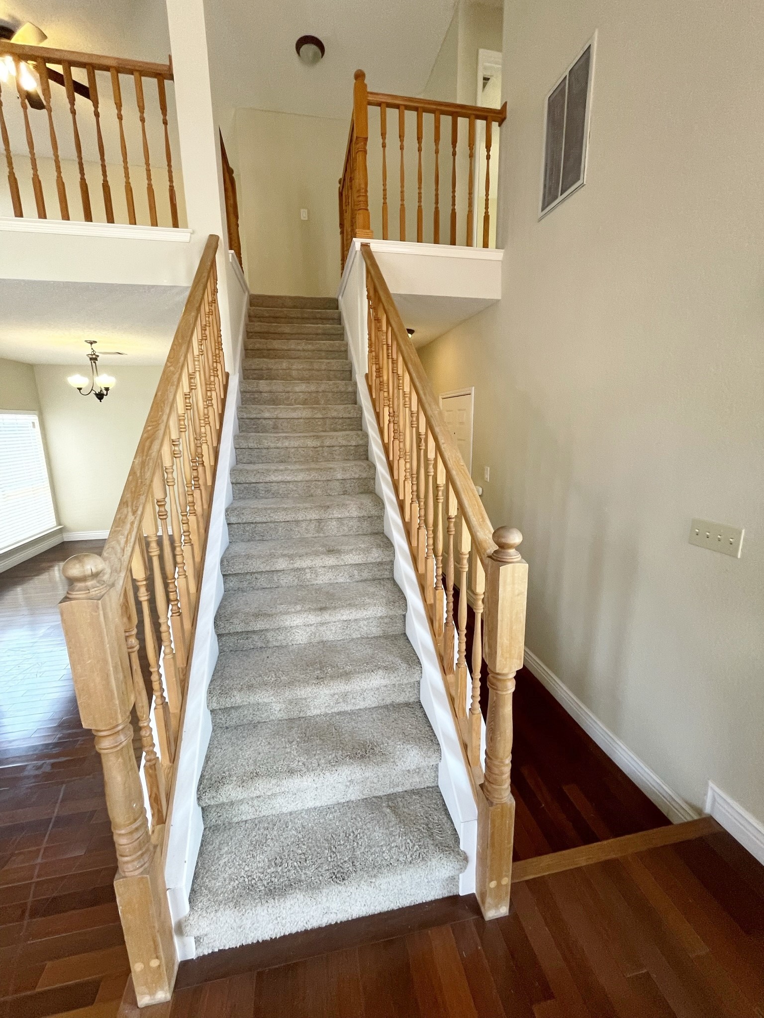 606 Saint Andrews Place