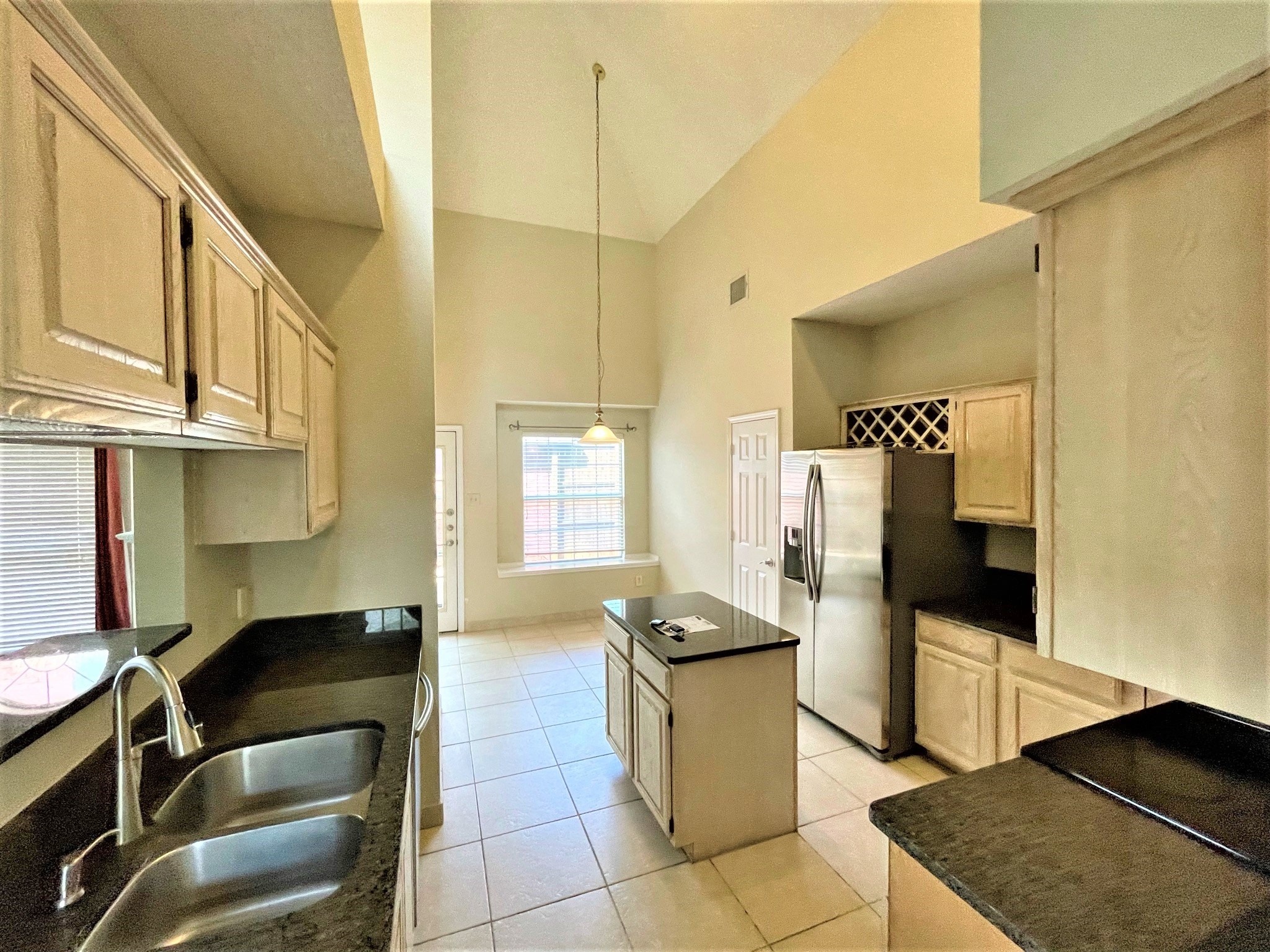 606 Saint Andrews Place