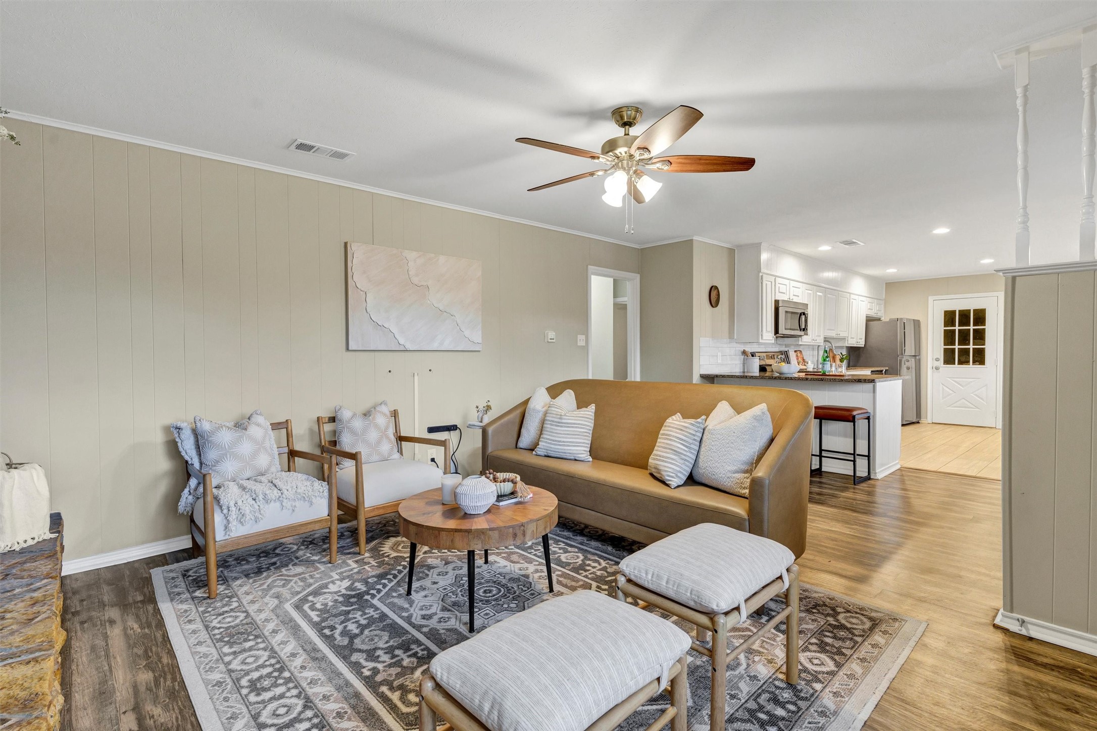 1009 Russell Road
