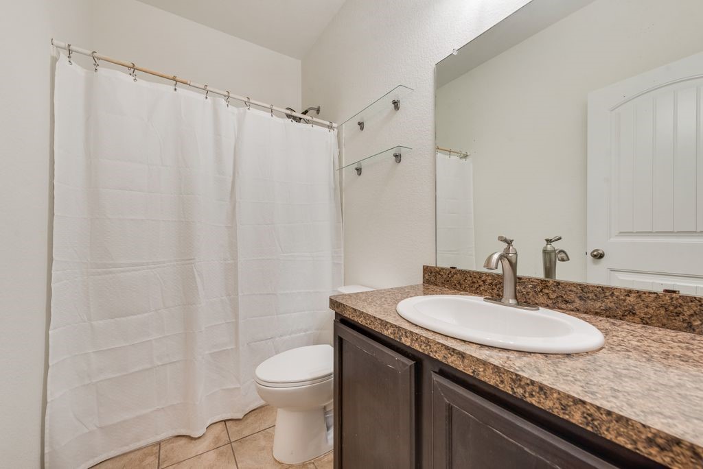 5117 Grayson Ridge Drive