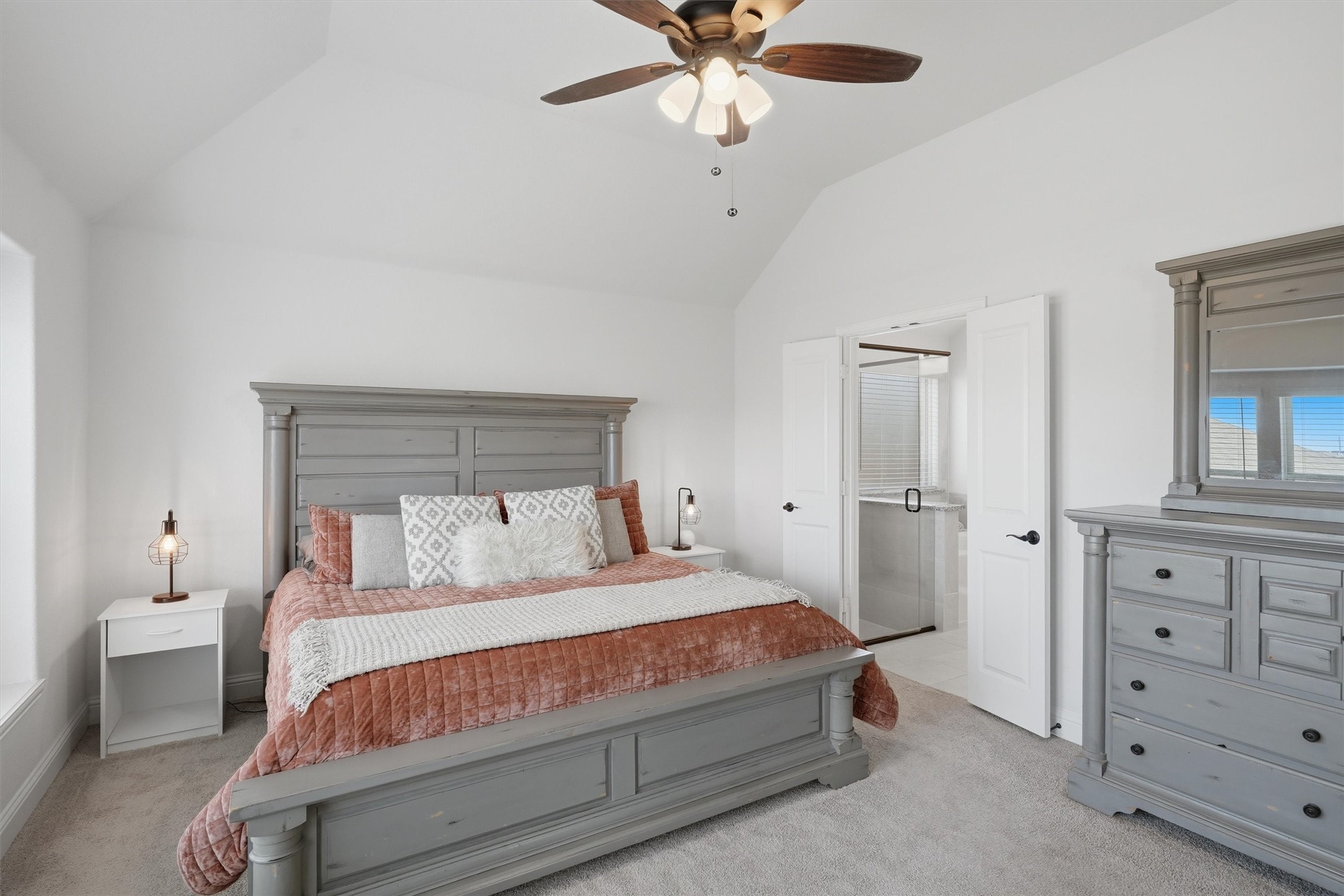 8232 Manx Point