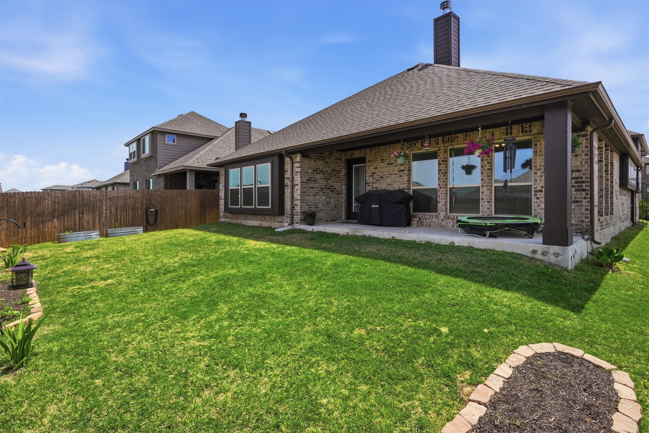 8232 Manx Point