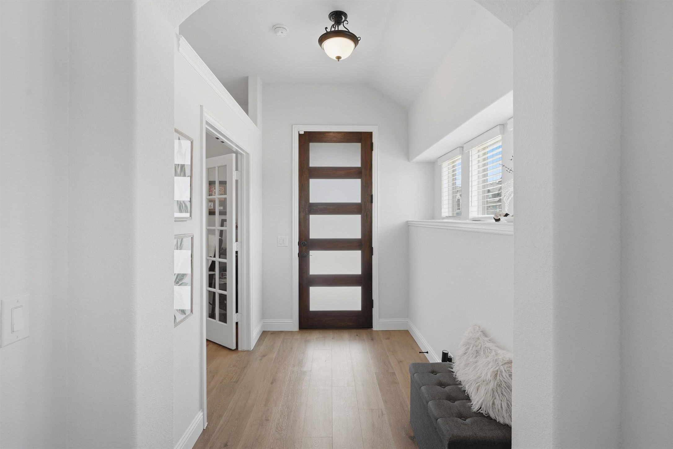8232 Manx Point