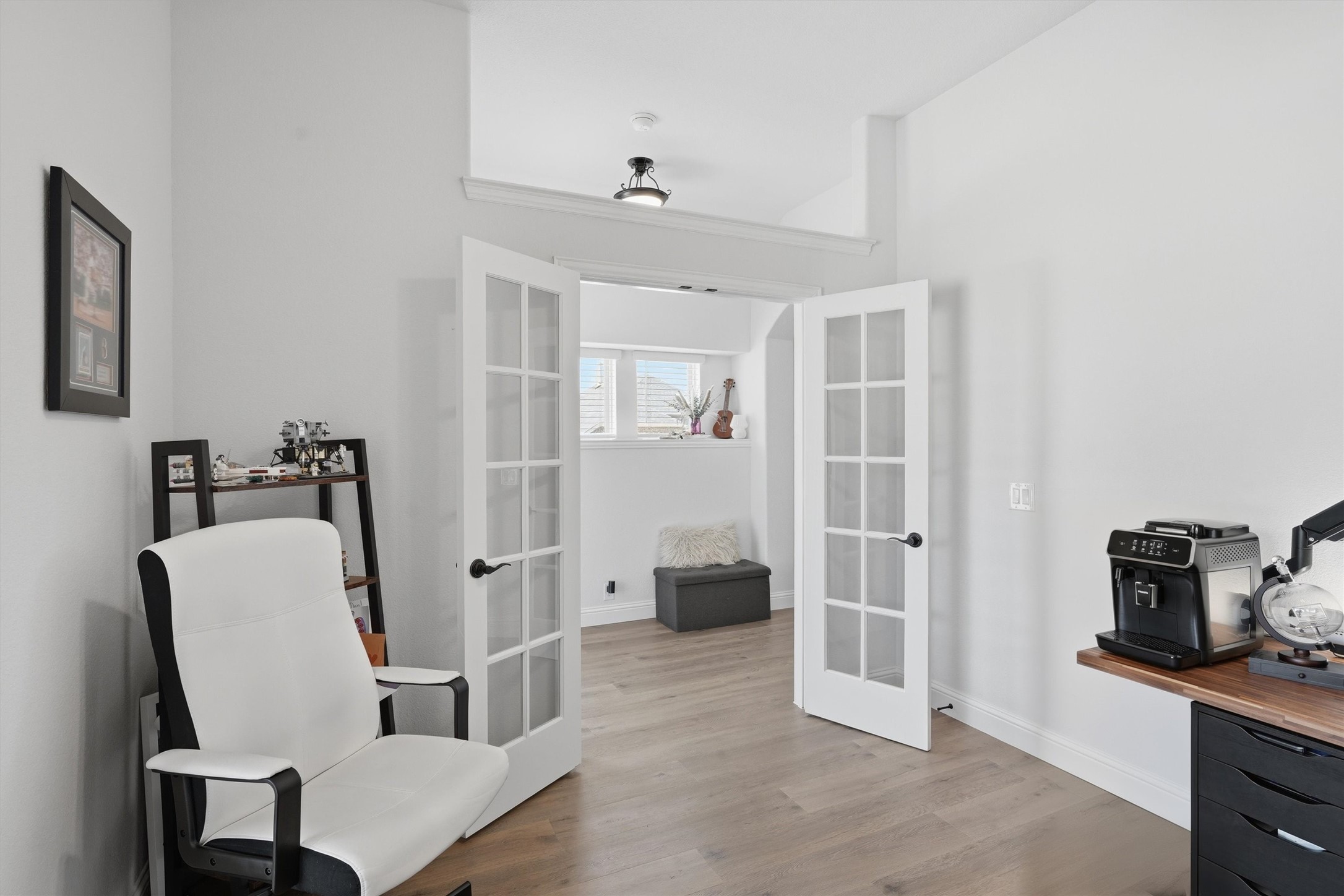 8232 Manx Point