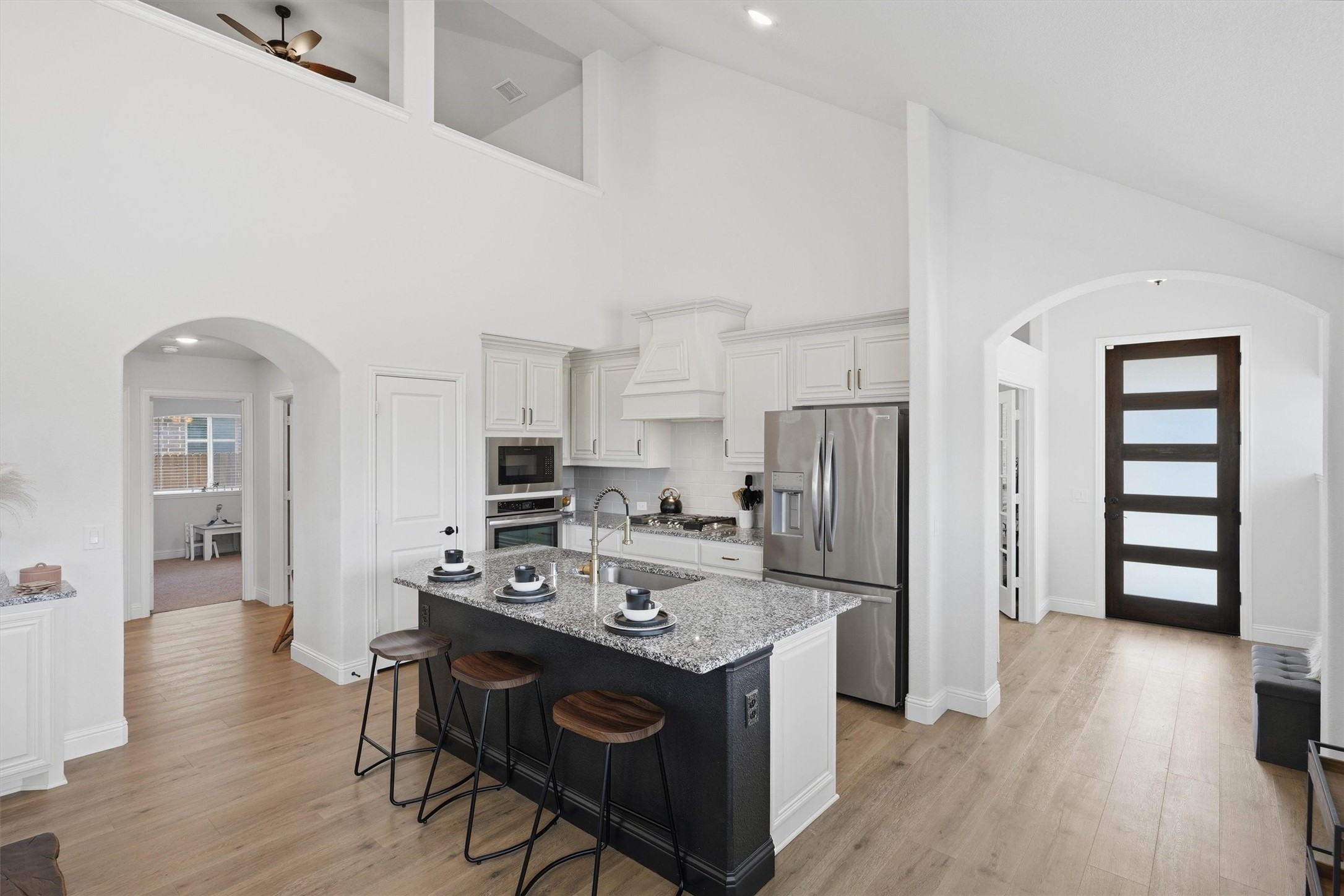 8232 Manx Point