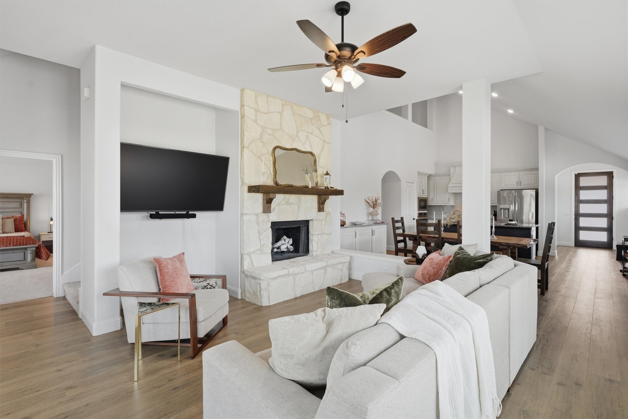 8232 Manx Point