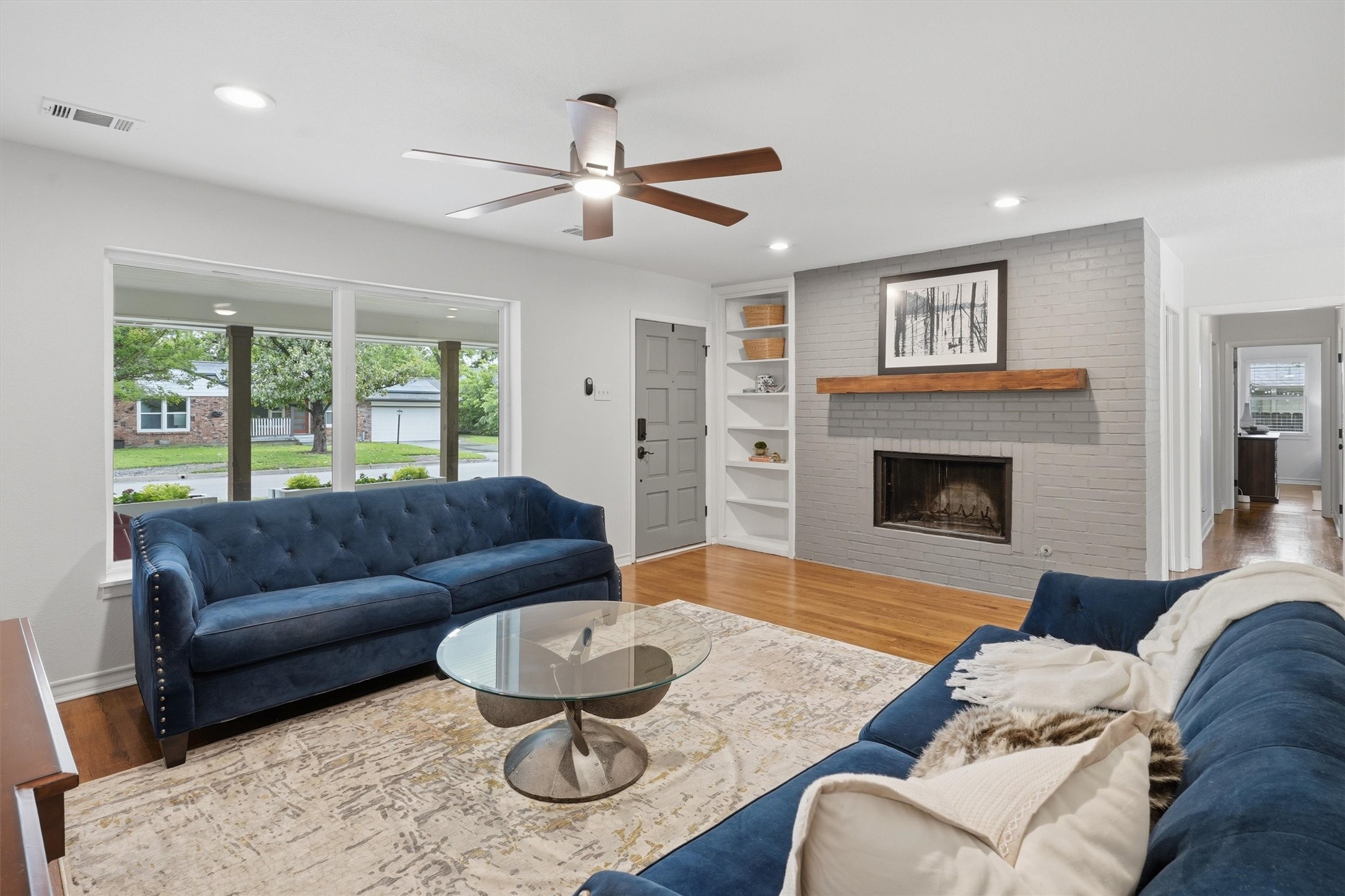 4644 Selkirk Drive
