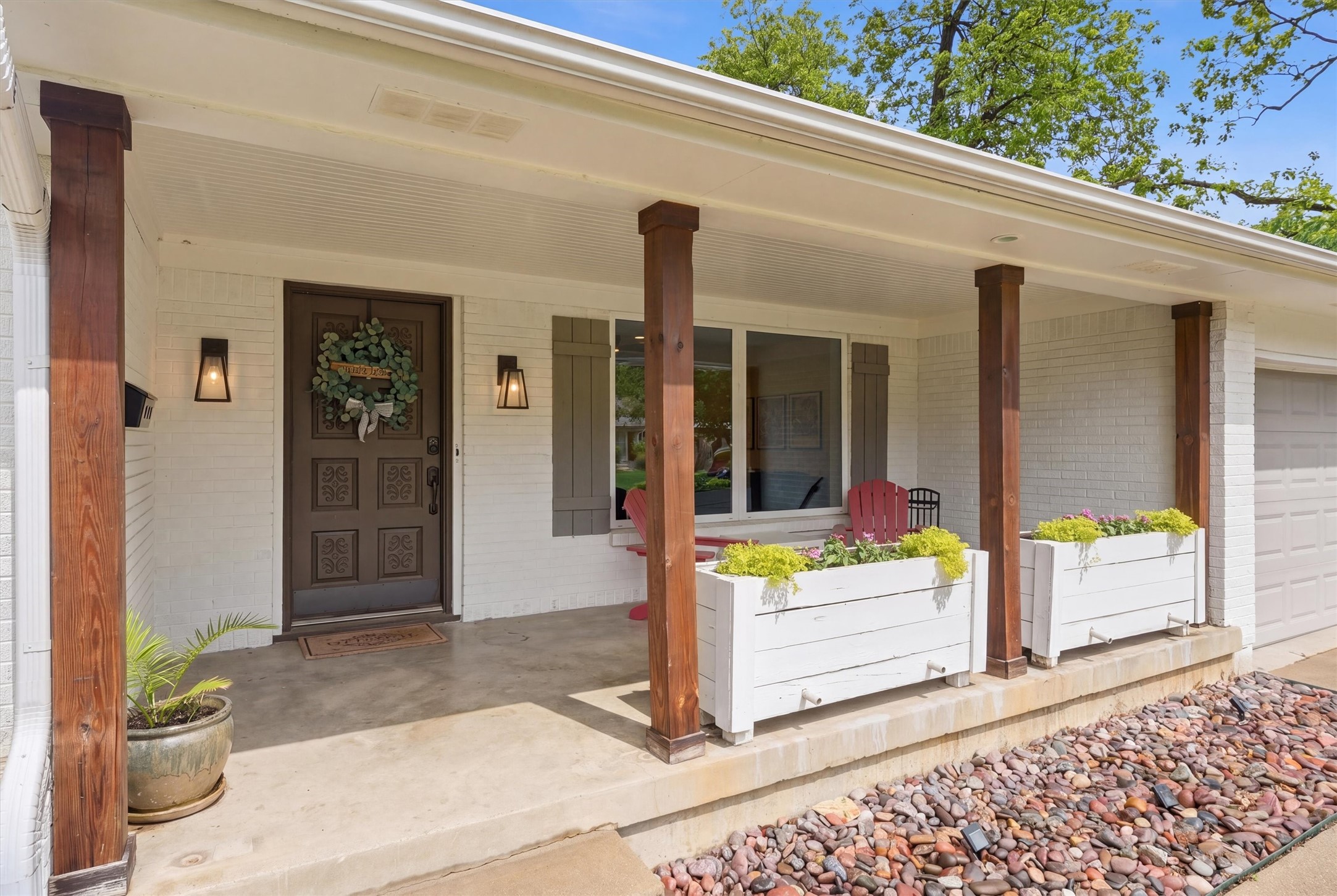 4644 Selkirk Drive