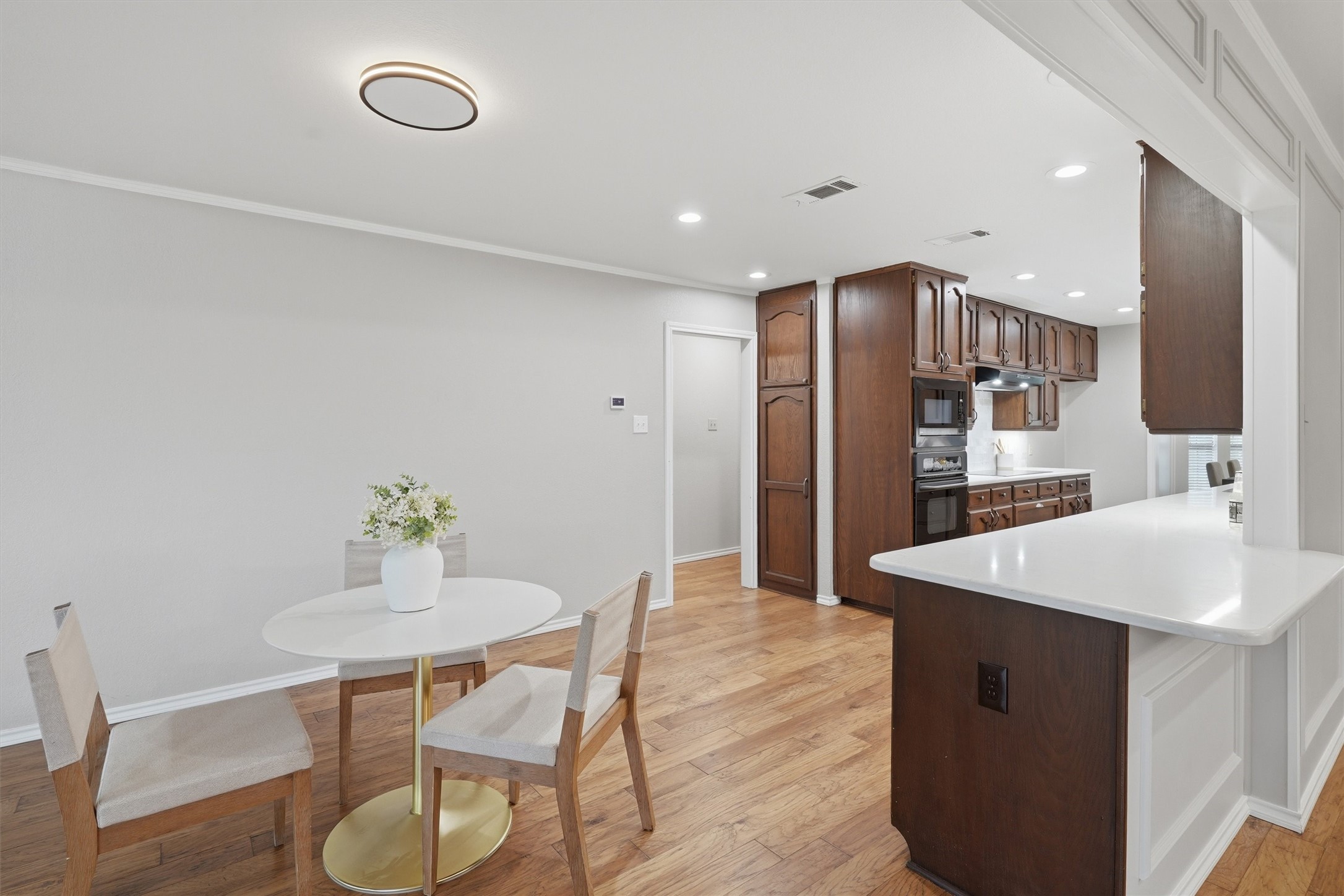 7308 Shady Hollow Lane
