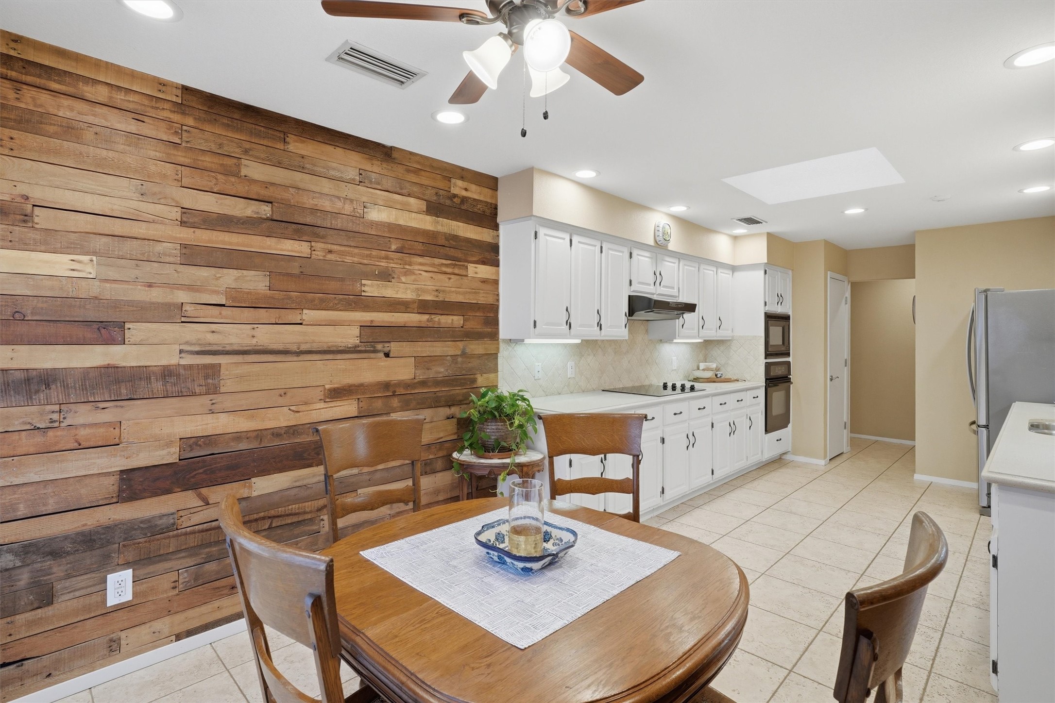 5744 Ledgestone Drive