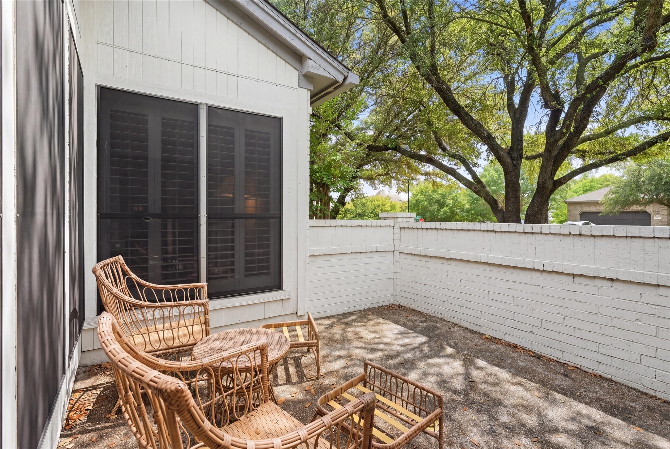 5744 Ledgestone Drive
