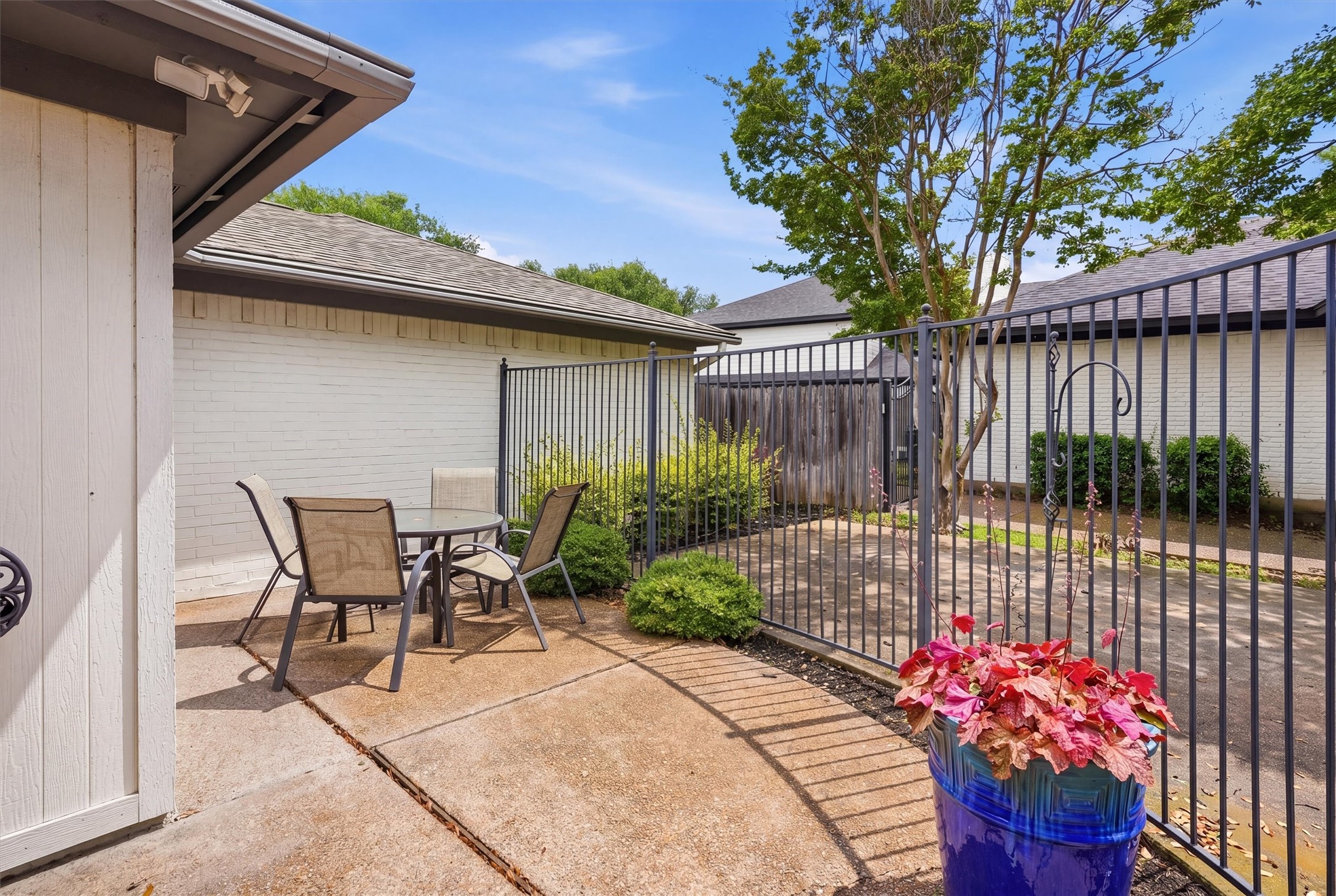 5744 Ledgestone Drive