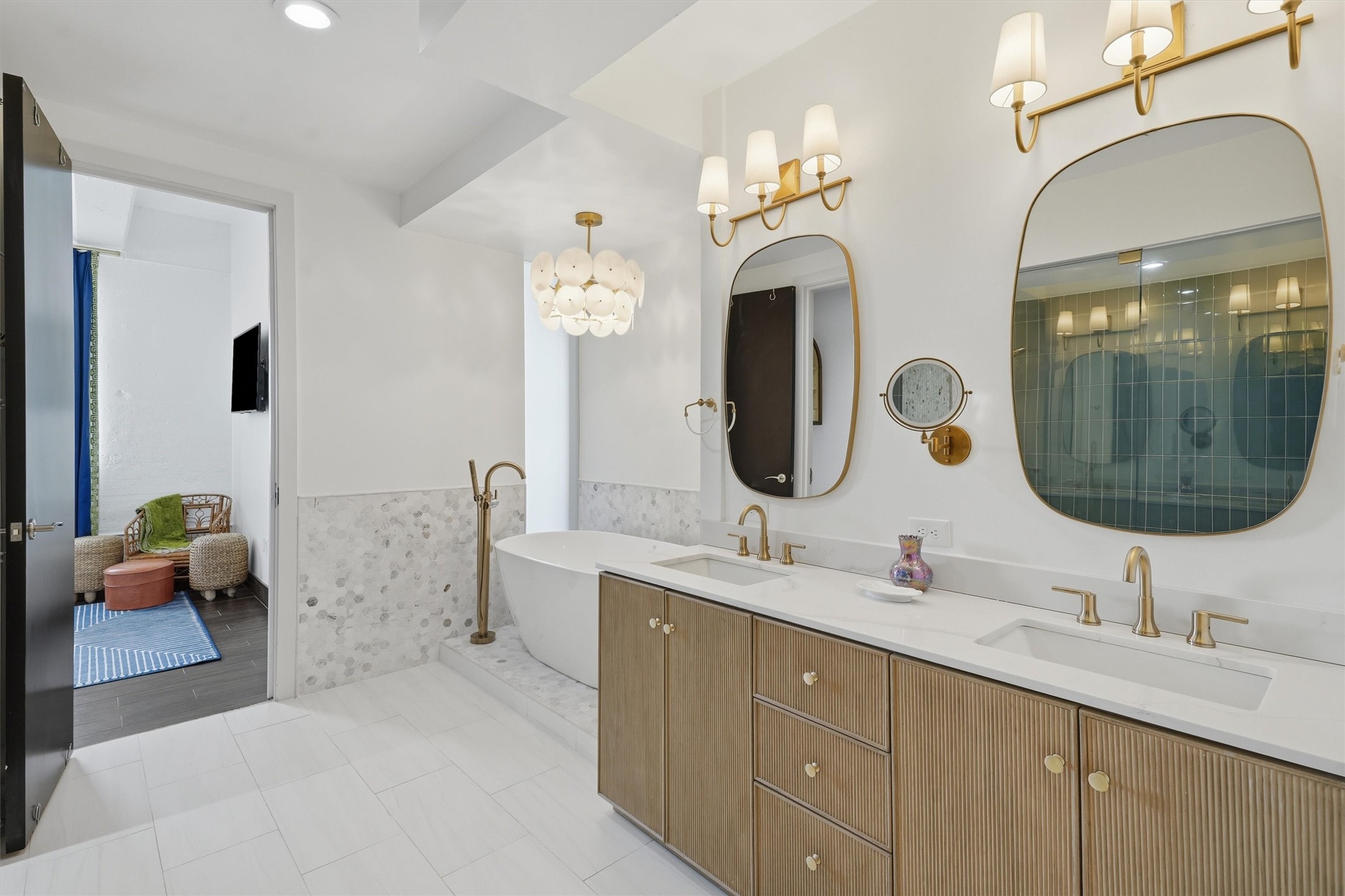 2600 W 7th Street 2654