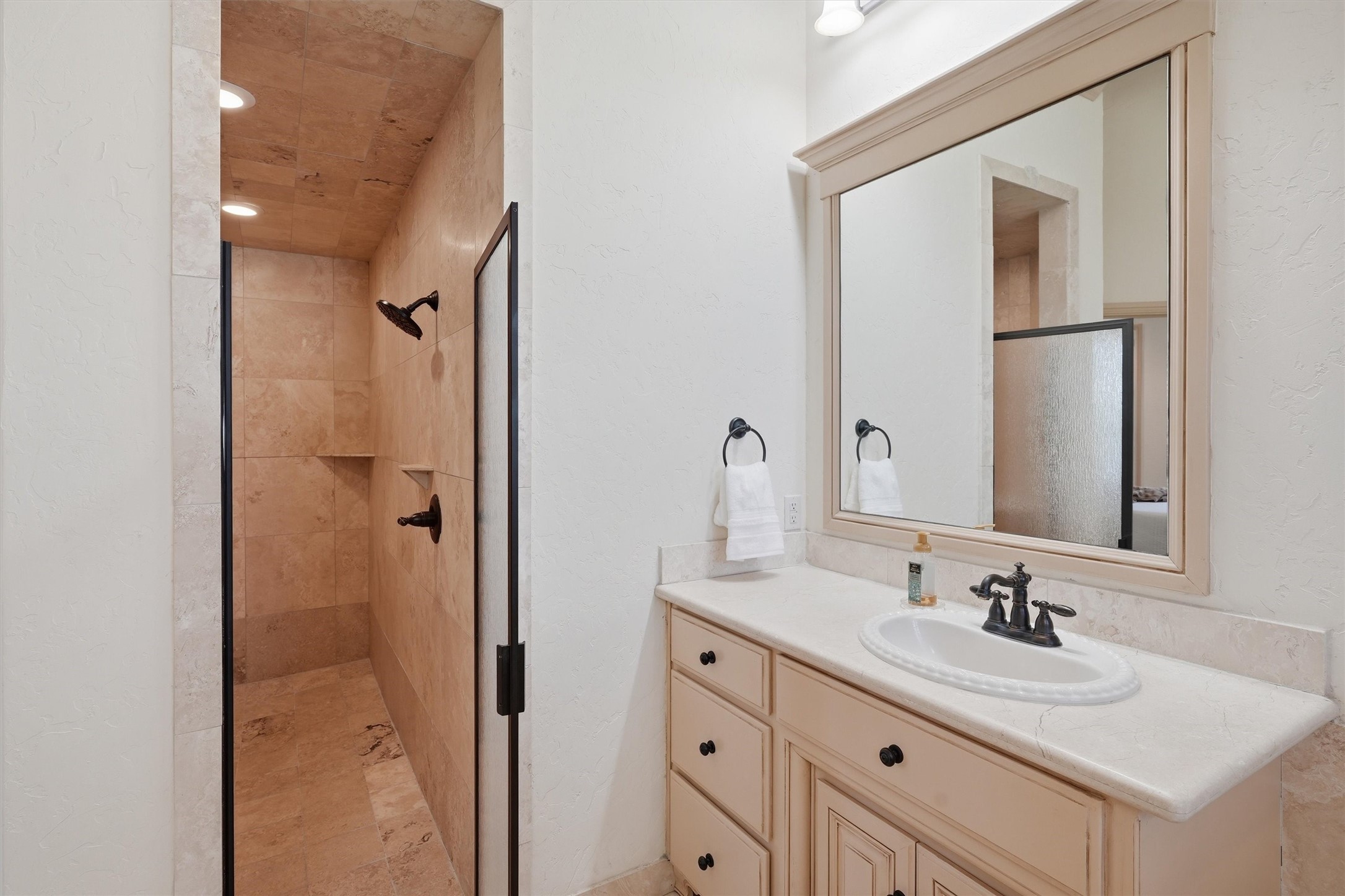 3832 Eagles Nest Trail