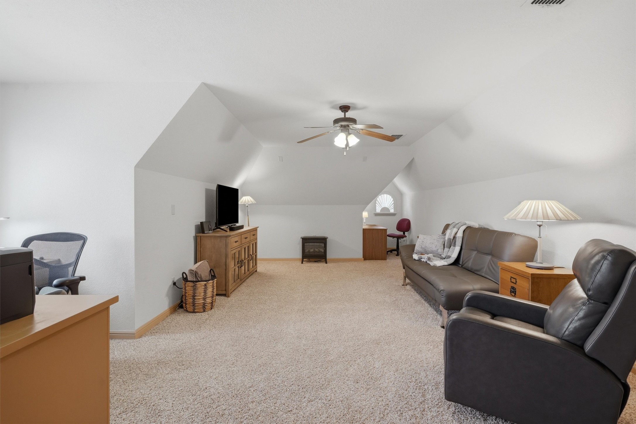 3832 Eagles Nest Trail