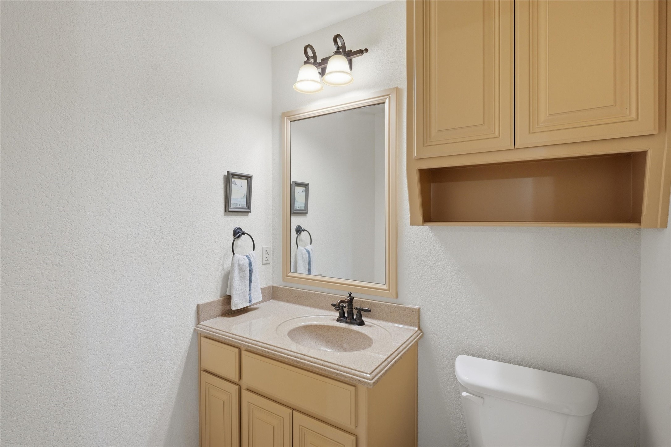 3832 Eagles Nest Trail
