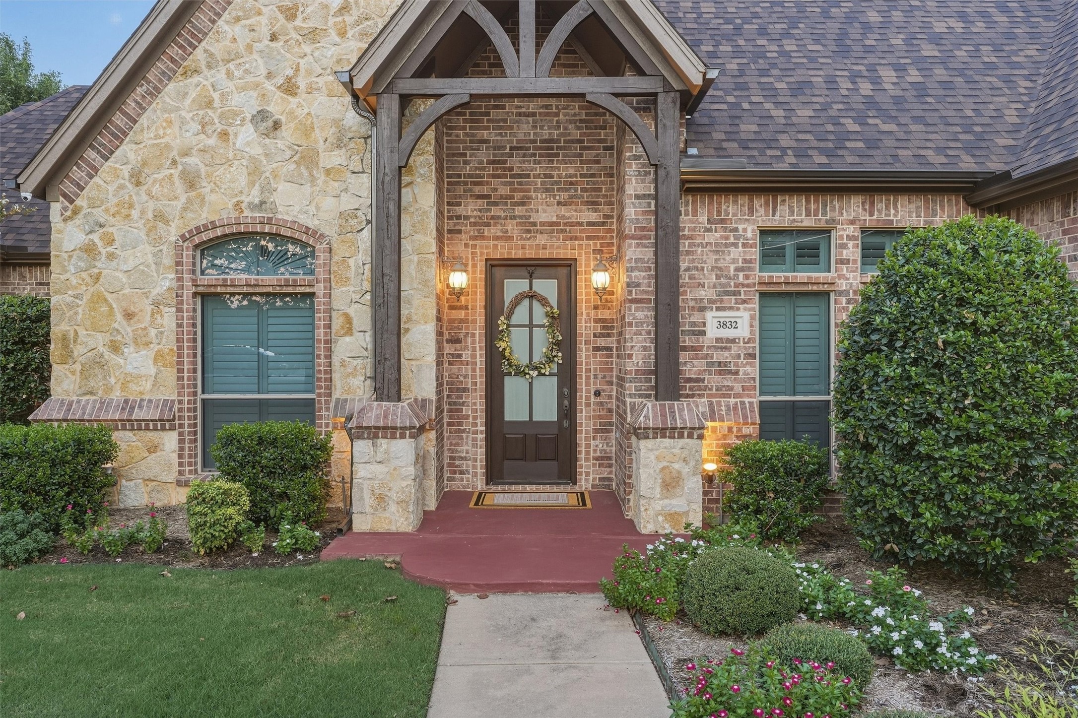 3832 Eagles Nest Trail