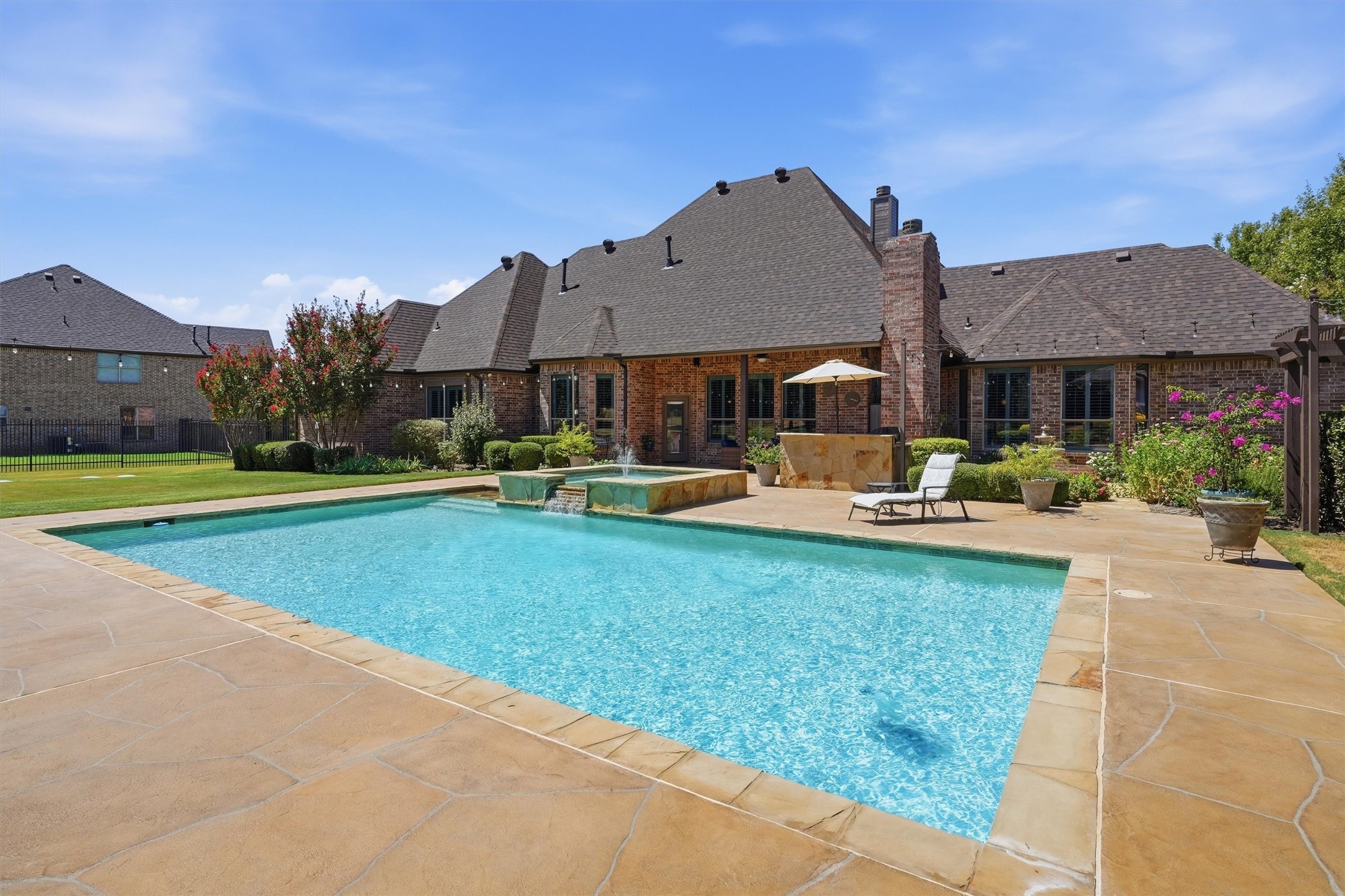 3832 Eagles Nest Trail