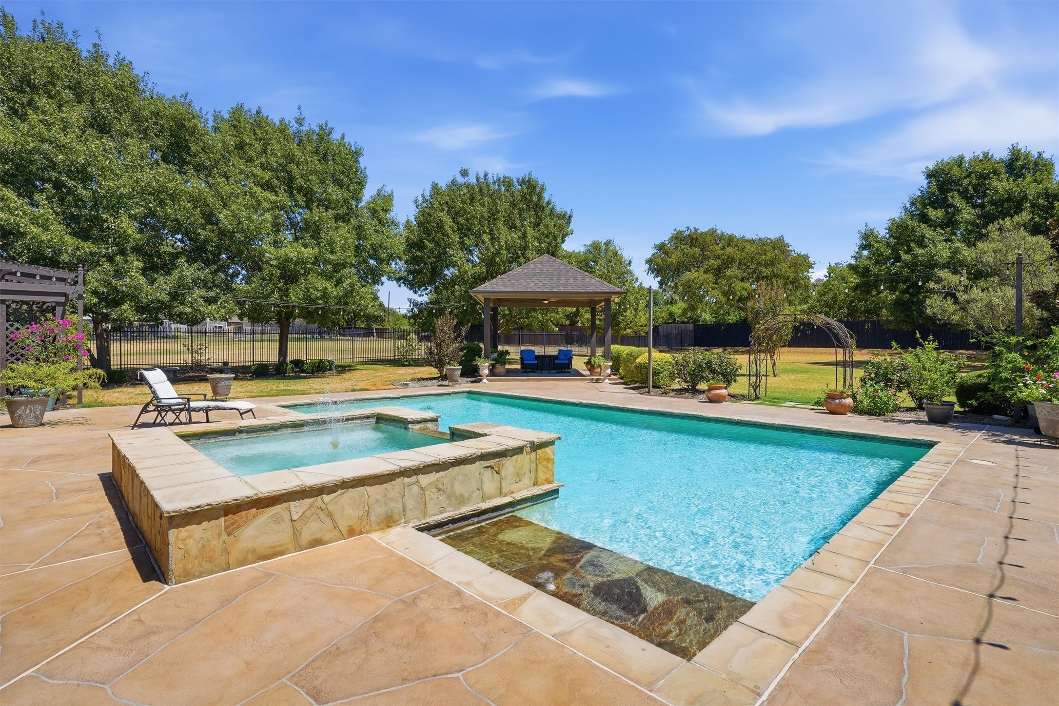 3832 Eagles Nest Trail