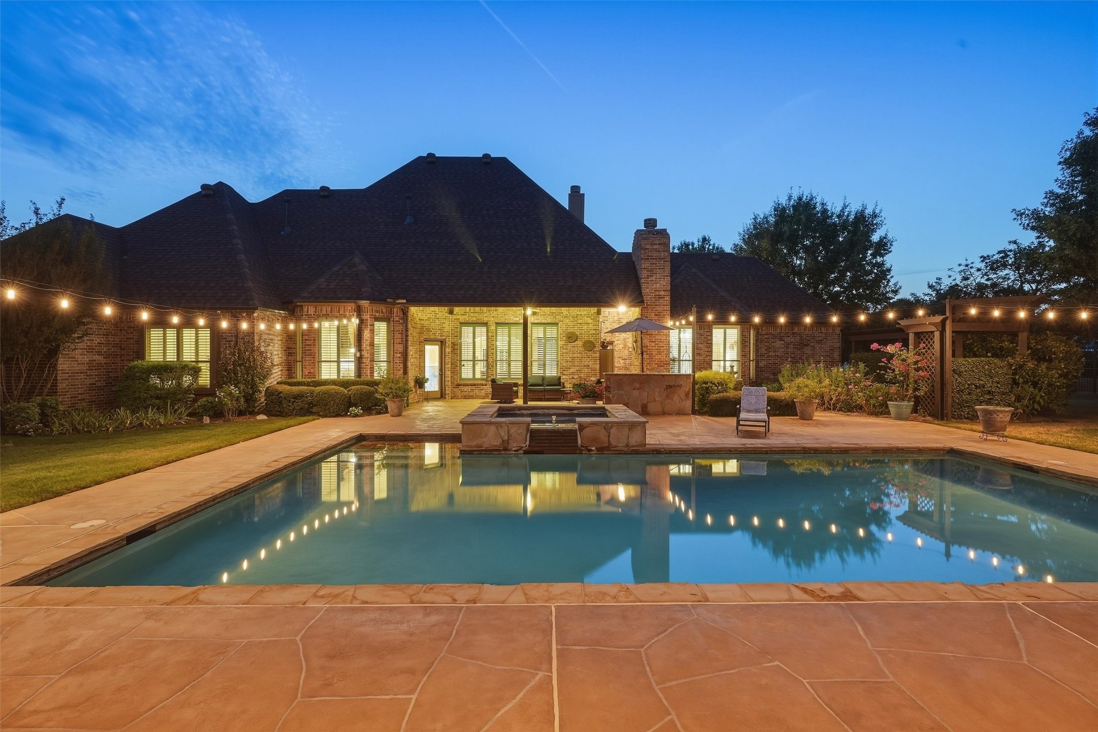 3832 Eagles Nest Trail