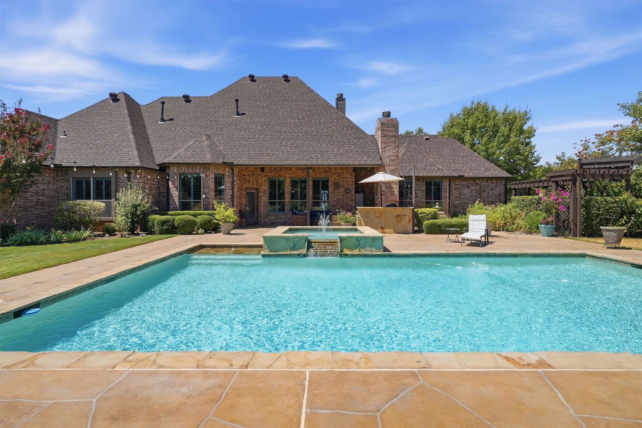 3832 Eagles Nest Trail