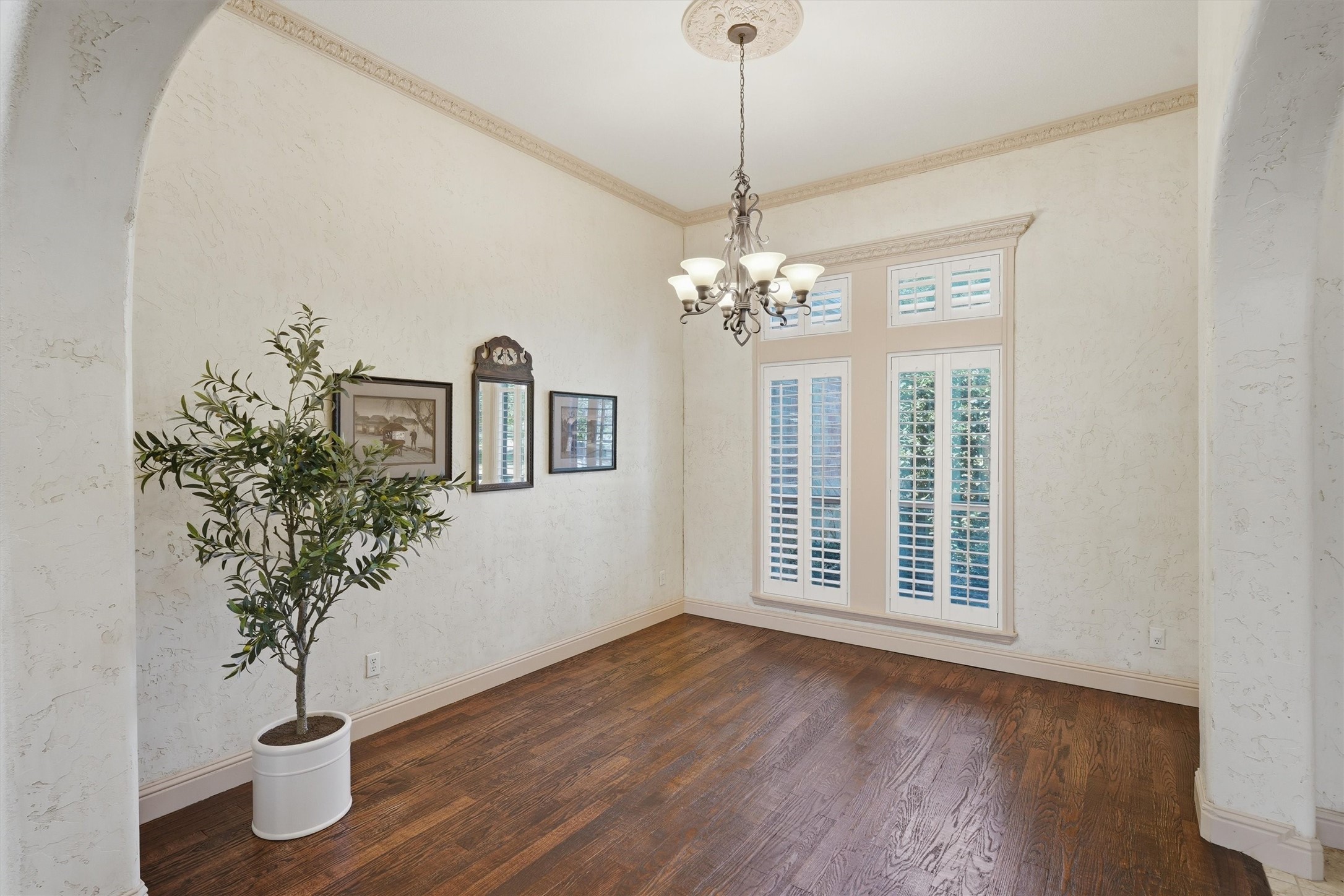 3832 Eagles Nest Trail