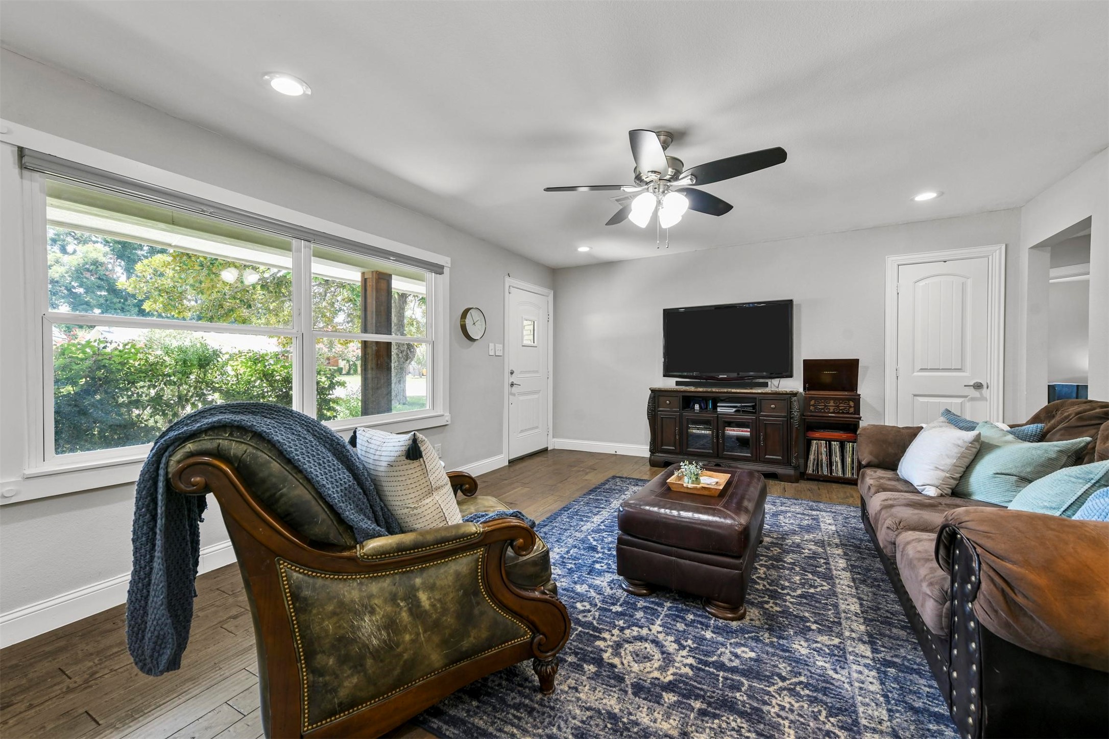 6108 Trail Lake Drive