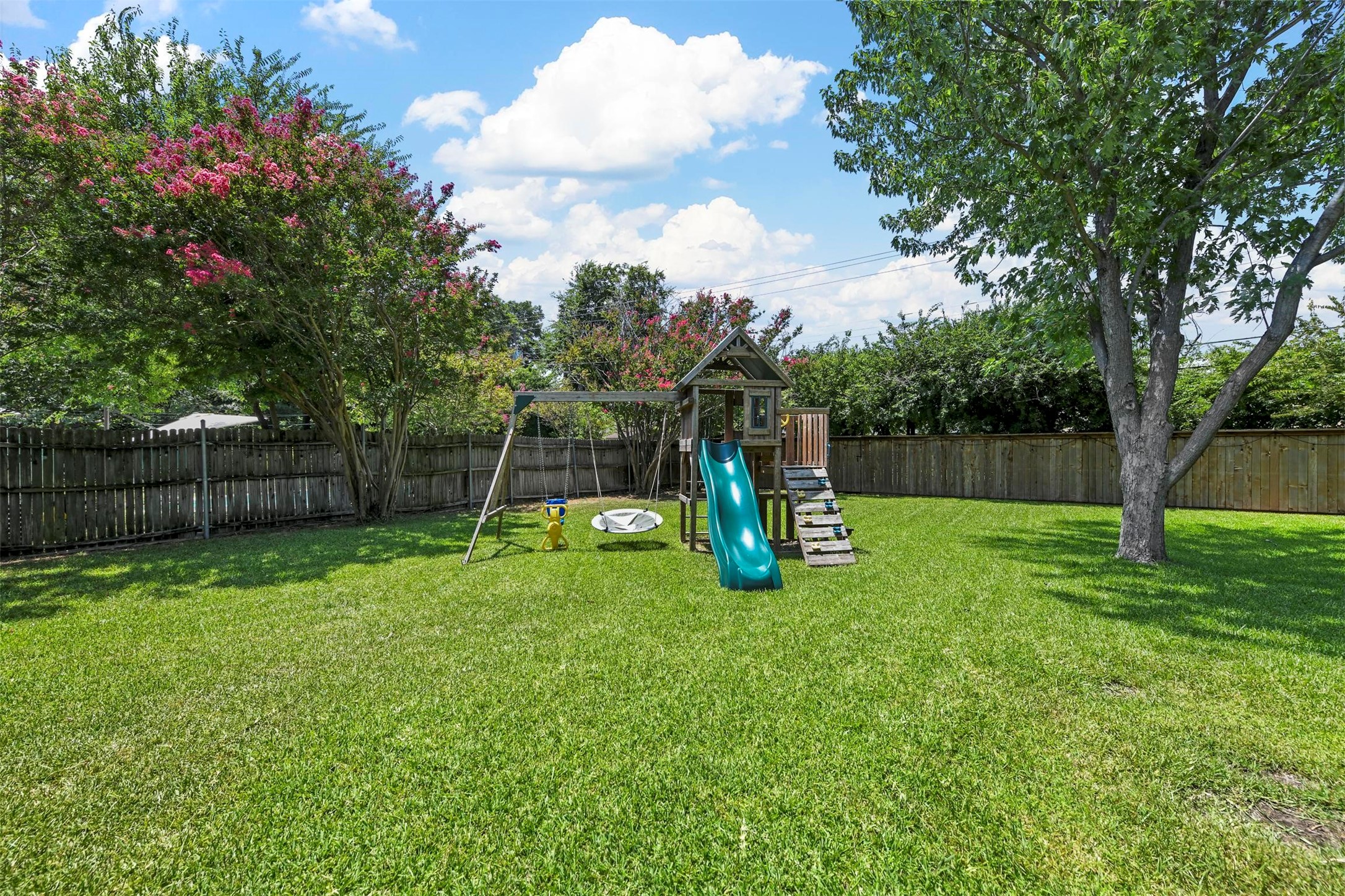 6108 Trail Lake Drive