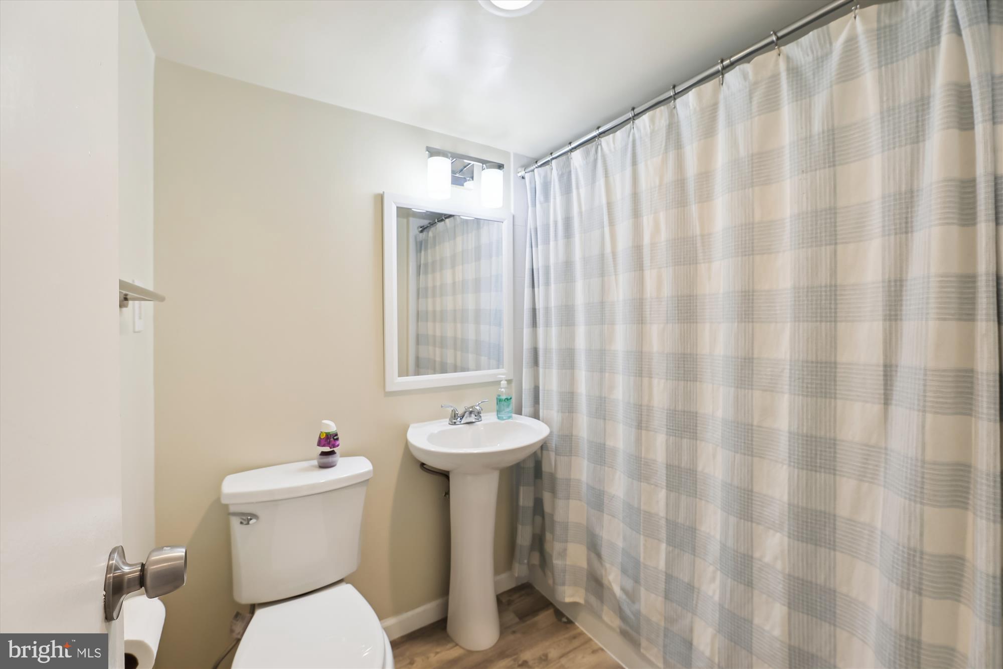 2500 N VAN DORN STREET 1101