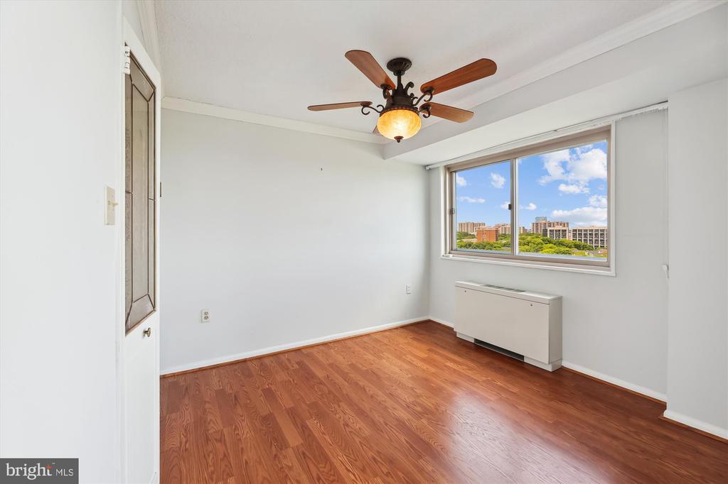 2500 N VAN DORN STREET 1101