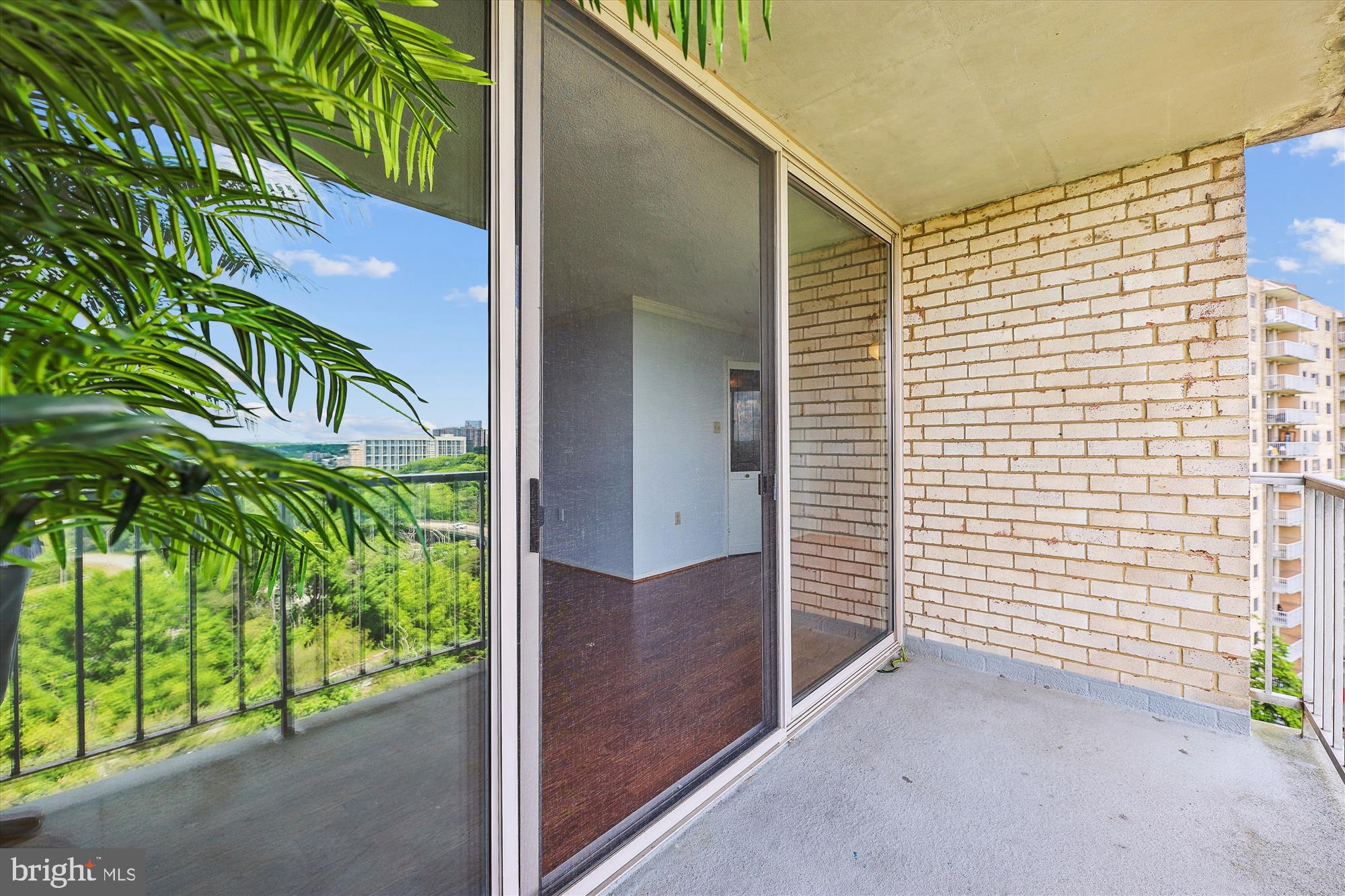 2500 N VAN DORN STREET 1101