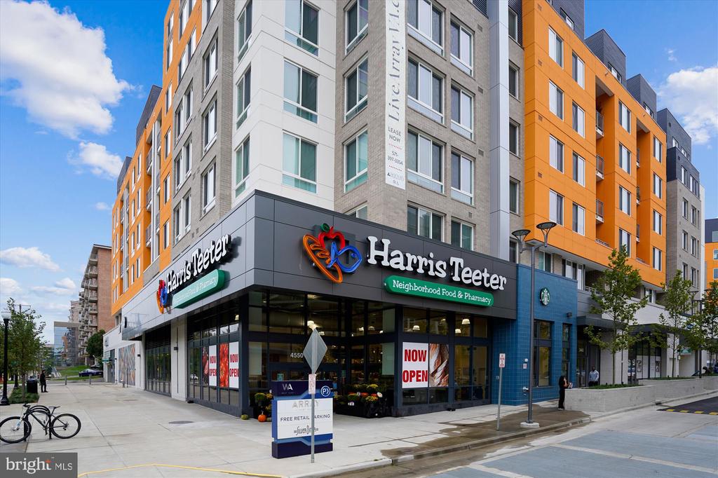 2500 N VAN DORN STREET 1101