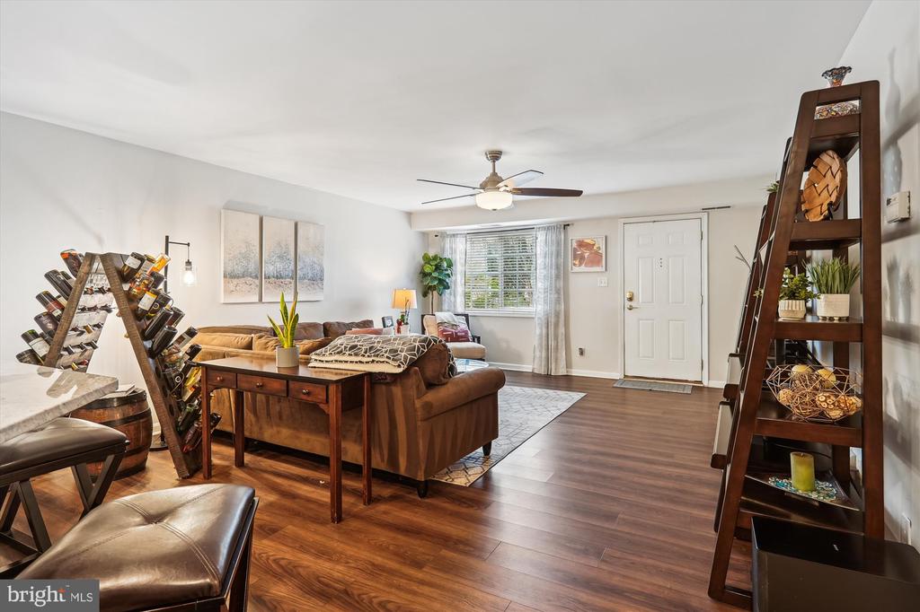 1561 N VAN DORN STREET B