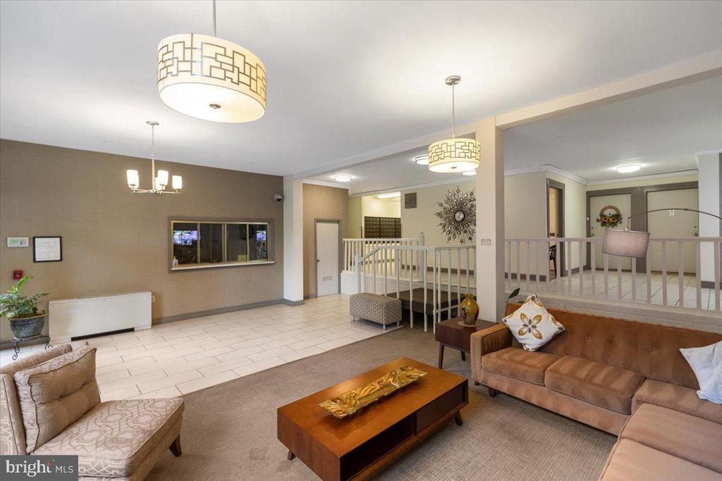 200 N MAPLE AVENUE 416
