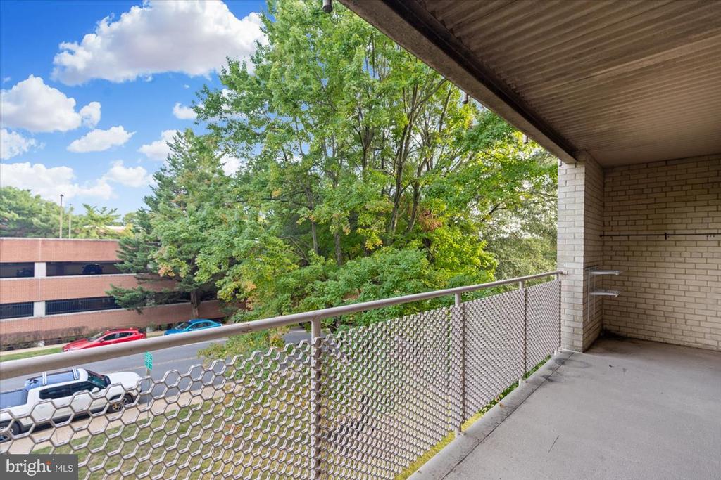 200 N MAPLE AVENUE 416