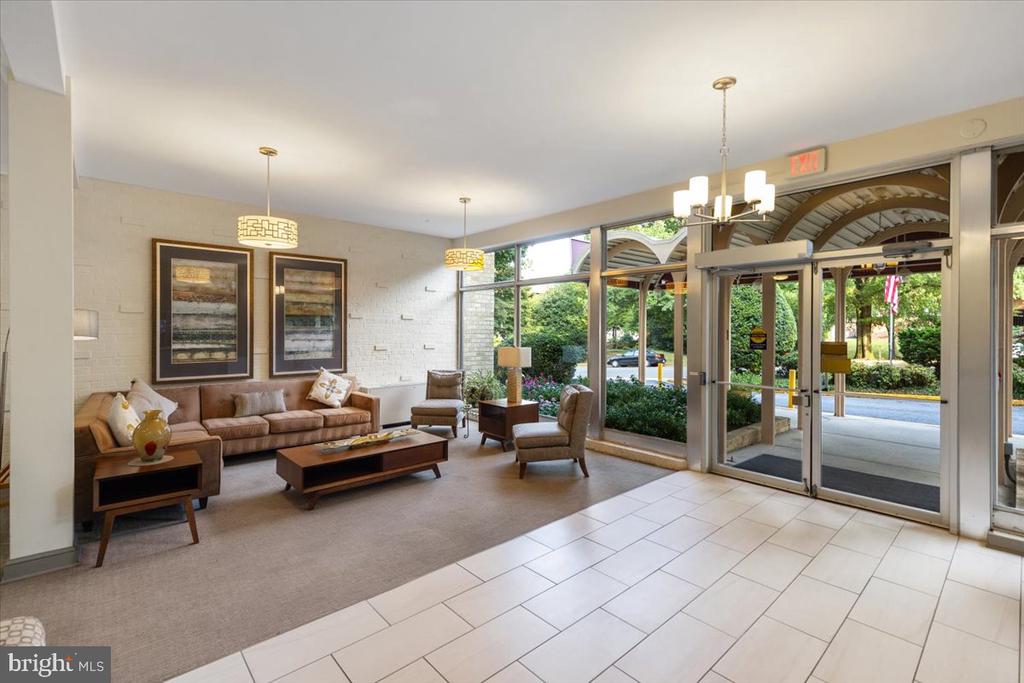 200 N MAPLE AVENUE 416