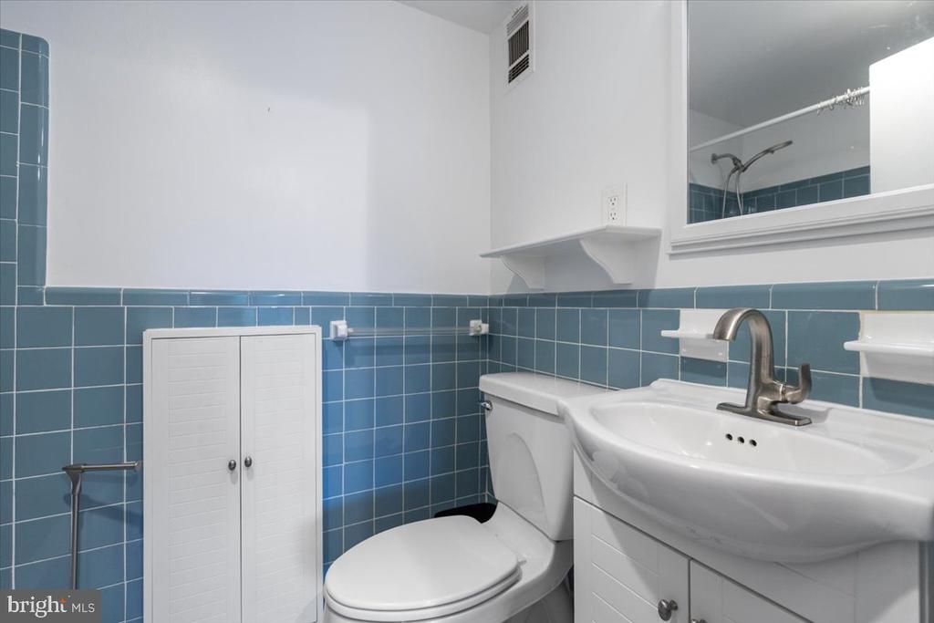 200 N MAPLE AVENUE 416