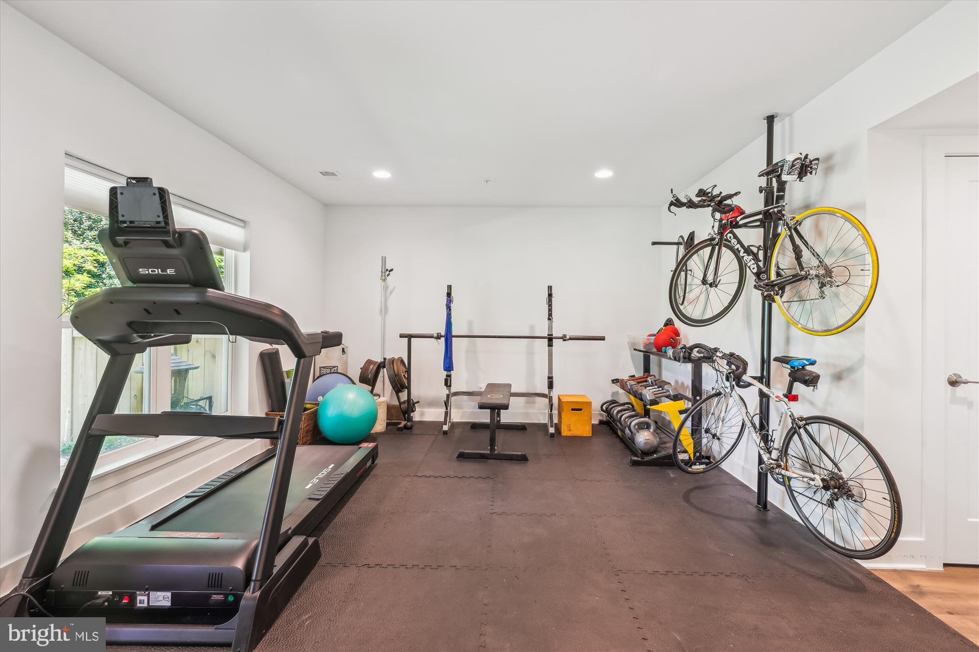 3538 SUTTON HEIGHTS CIRCLE