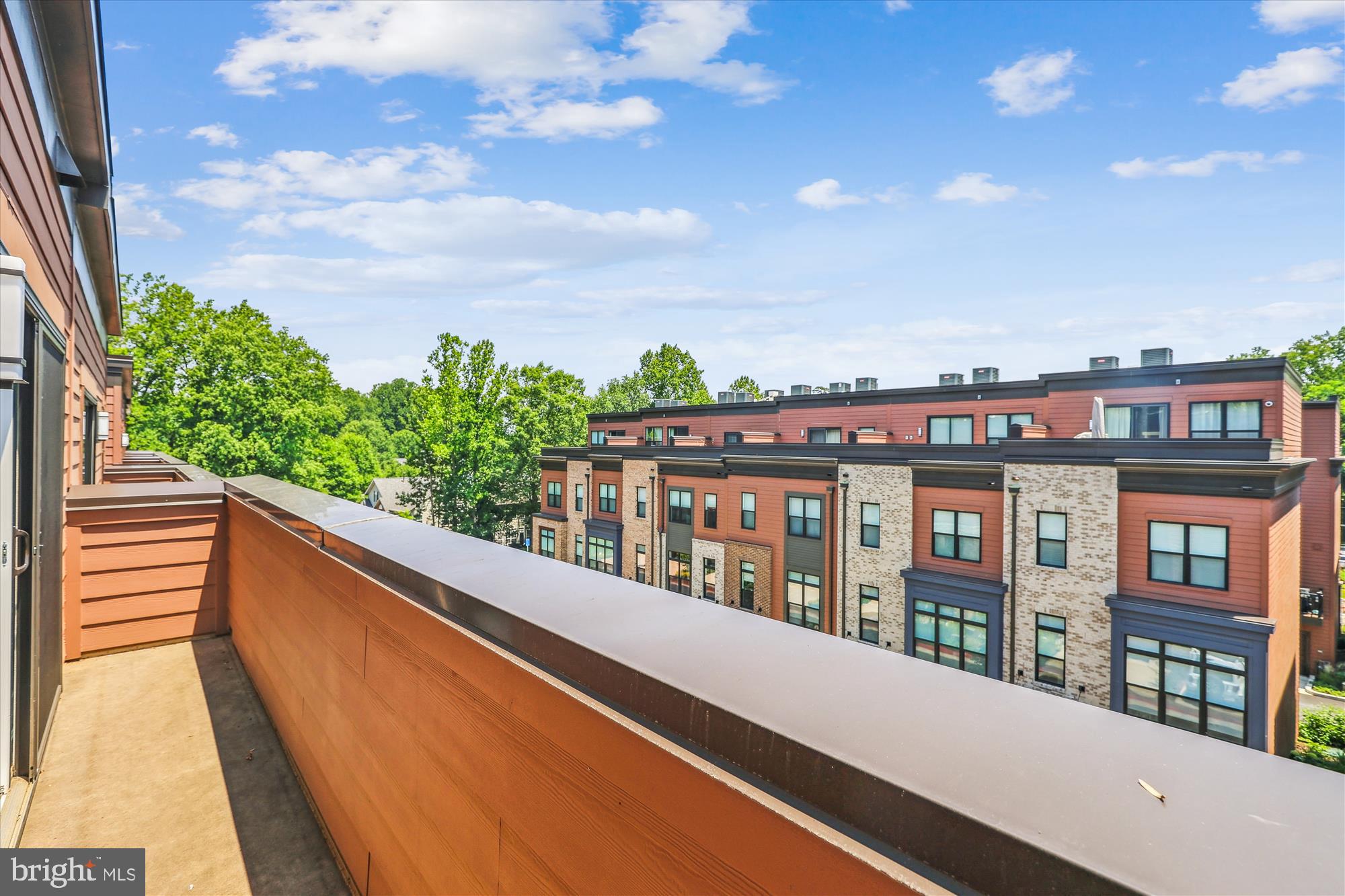 3538 SUTTON HEIGHTS CIRCLE