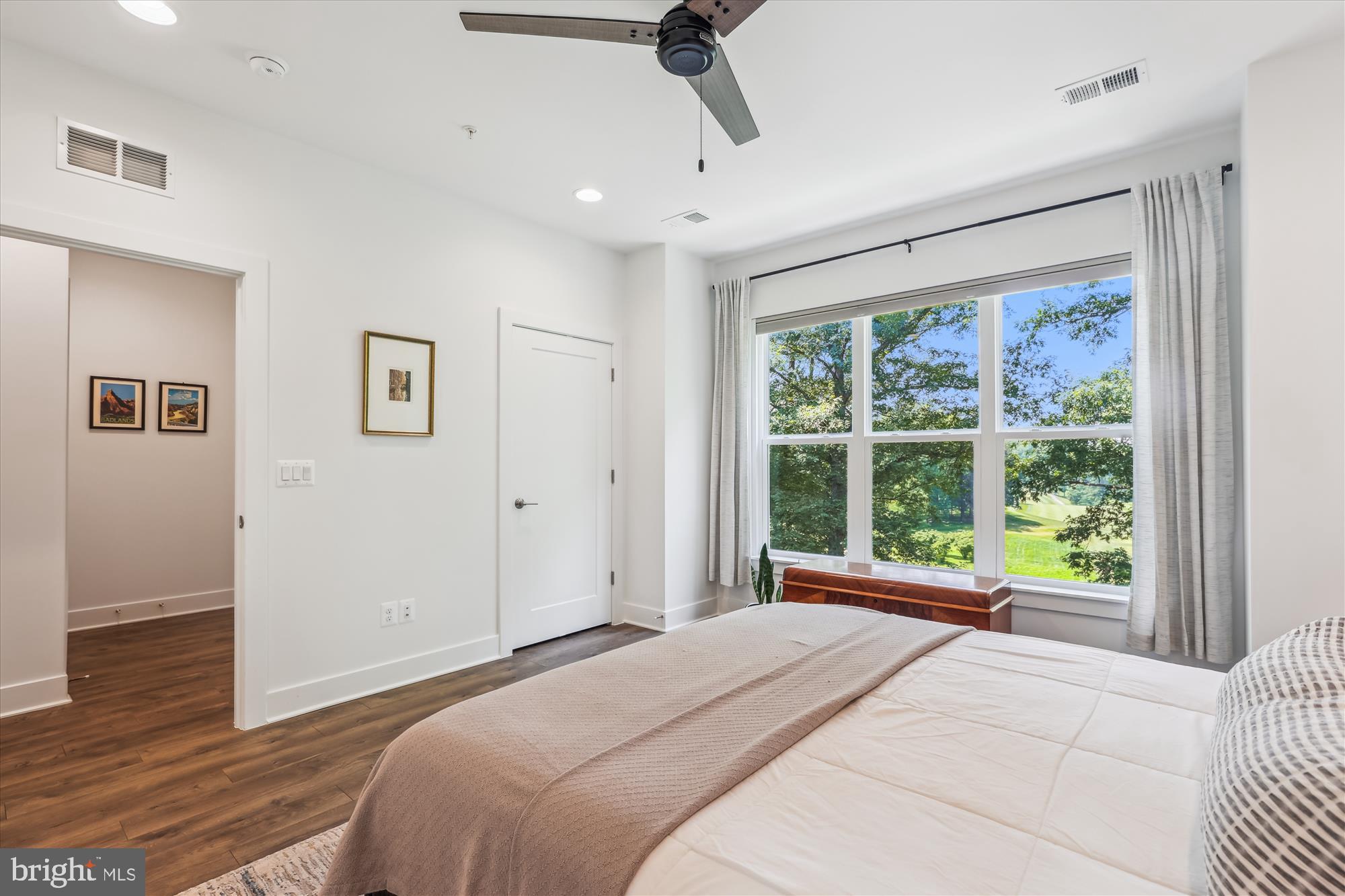 3538 SUTTON HEIGHTS CIRCLE