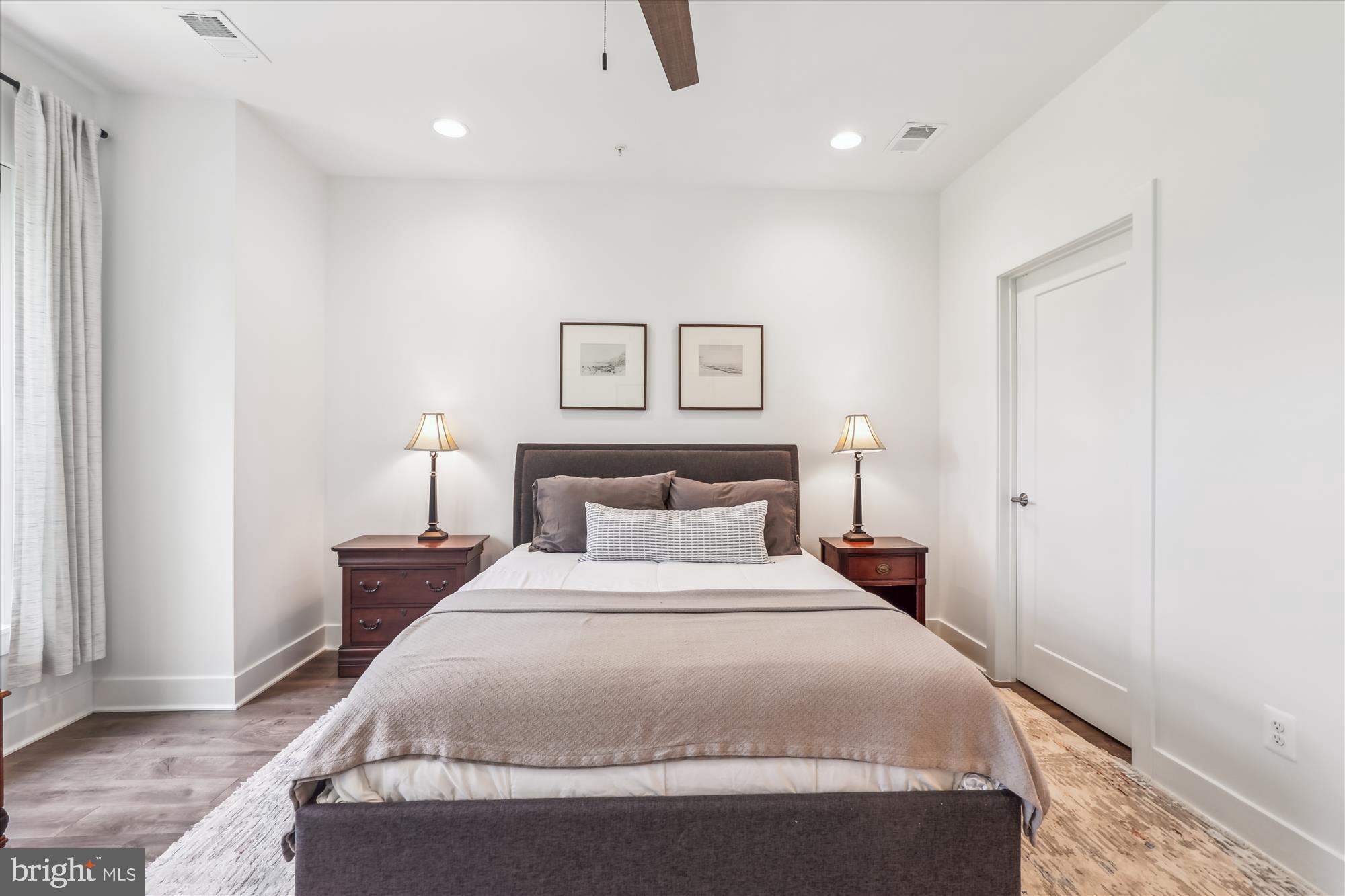 3538 SUTTON HEIGHTS CIRCLE