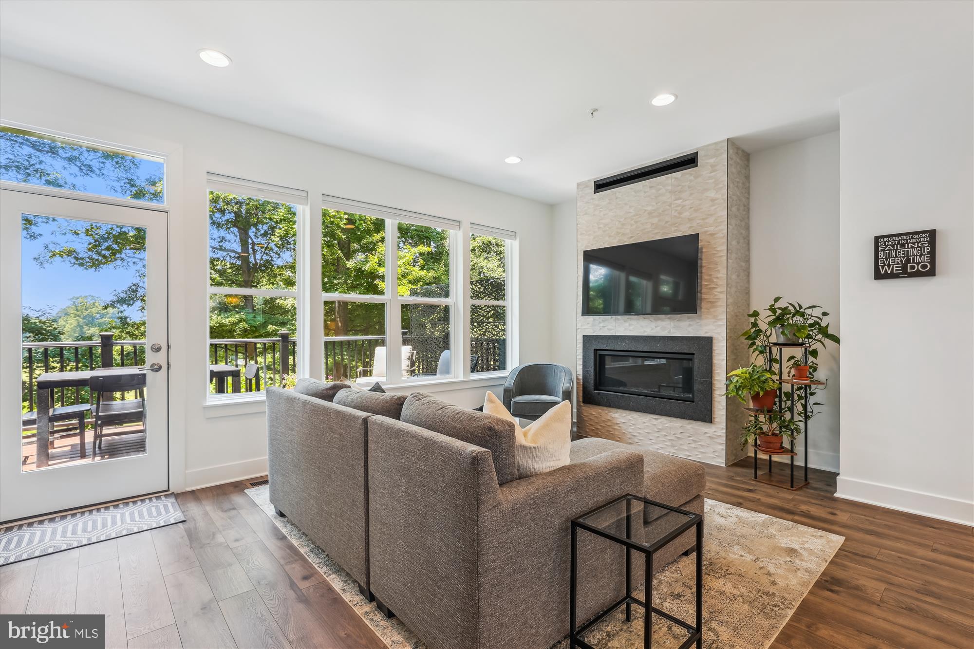 3538 SUTTON HEIGHTS CIRCLE