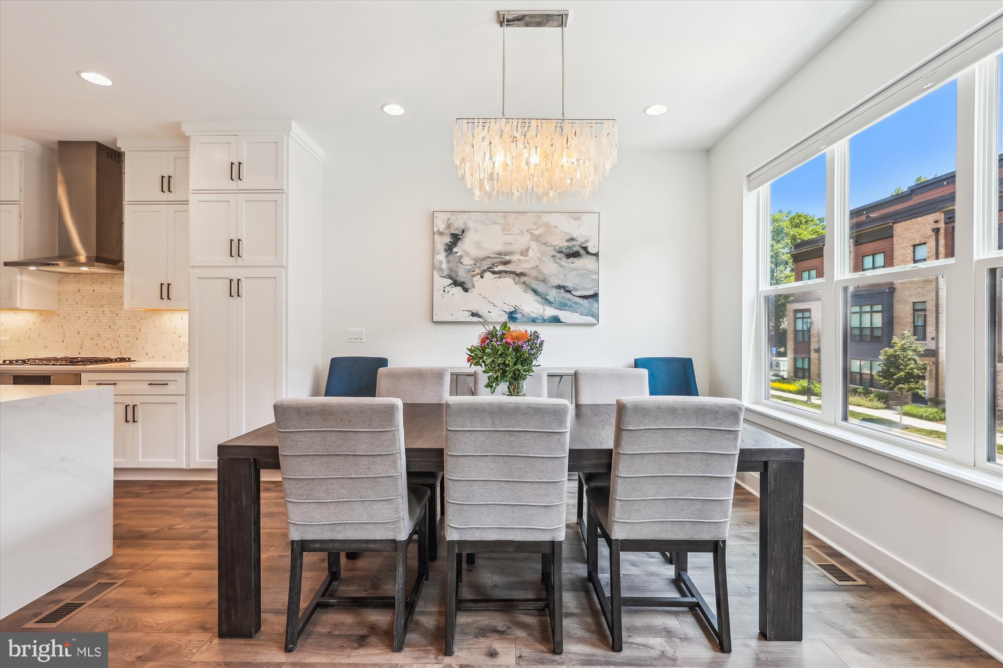 3538 SUTTON HEIGHTS CIRCLE