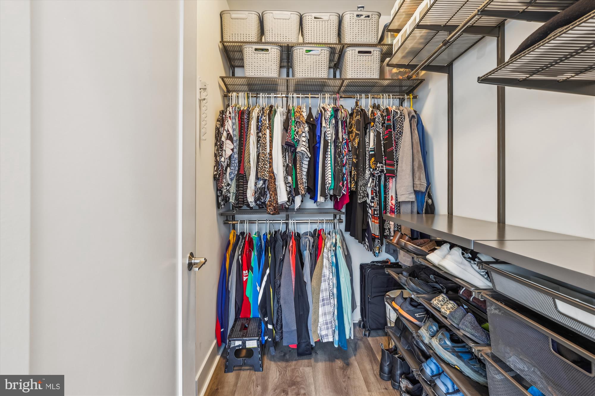 3538 SUTTON HEIGHTS CIRCLE