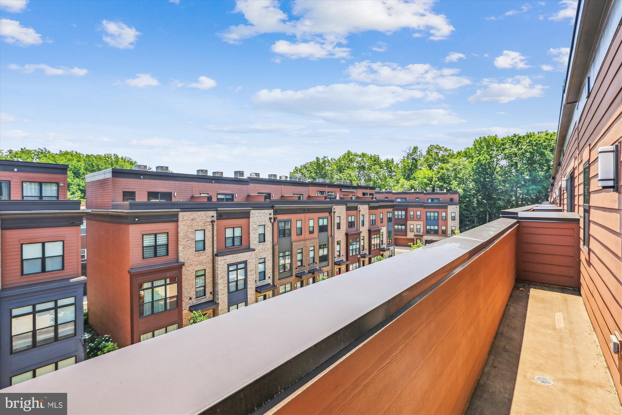 3538 SUTTON HEIGHTS CIRCLE