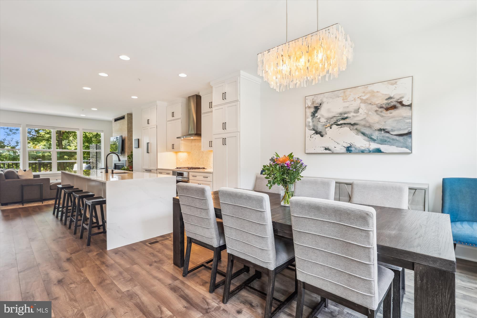 3538 SUTTON HEIGHTS CIRCLE