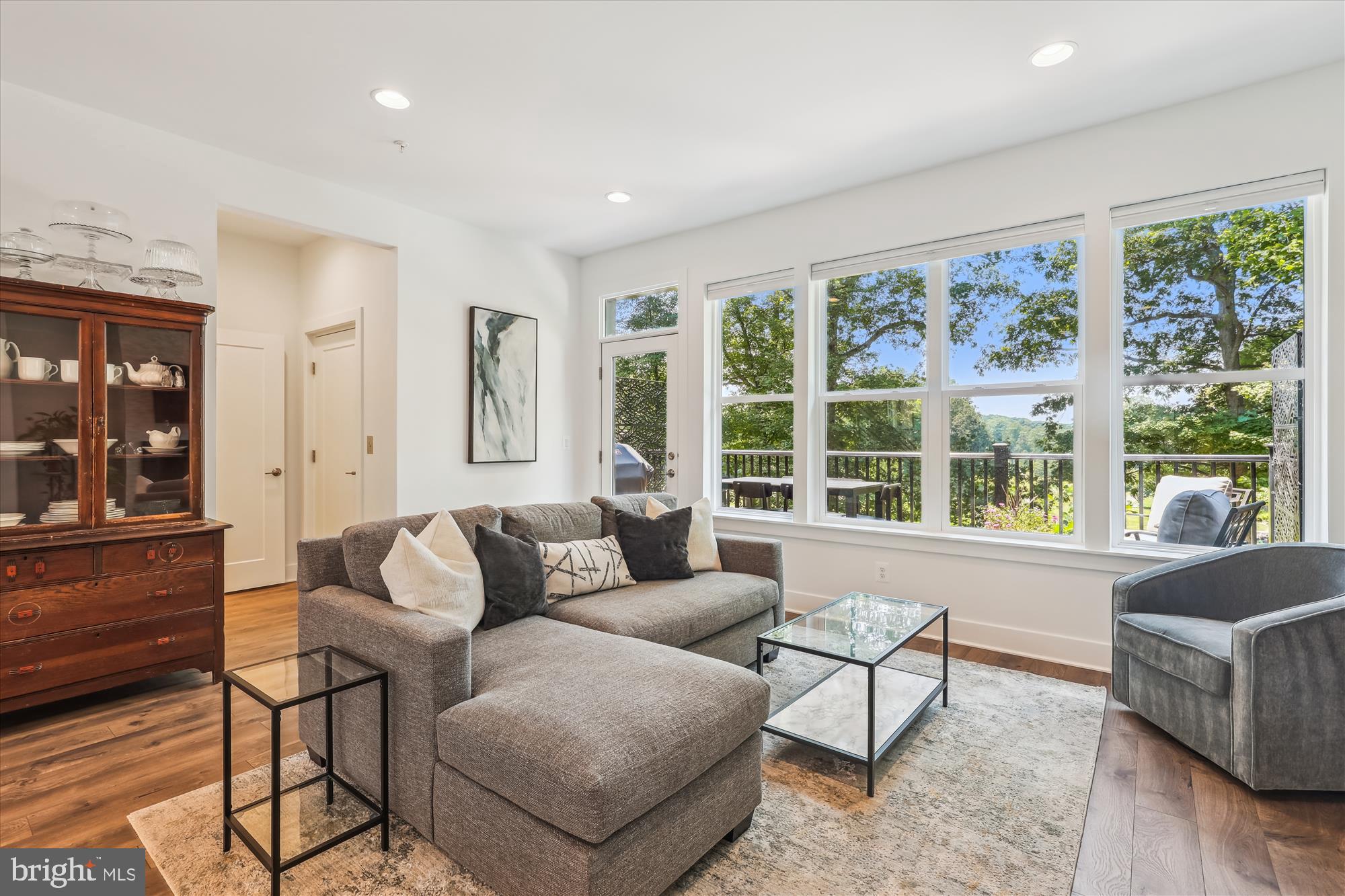 3538 SUTTON HEIGHTS CIRCLE