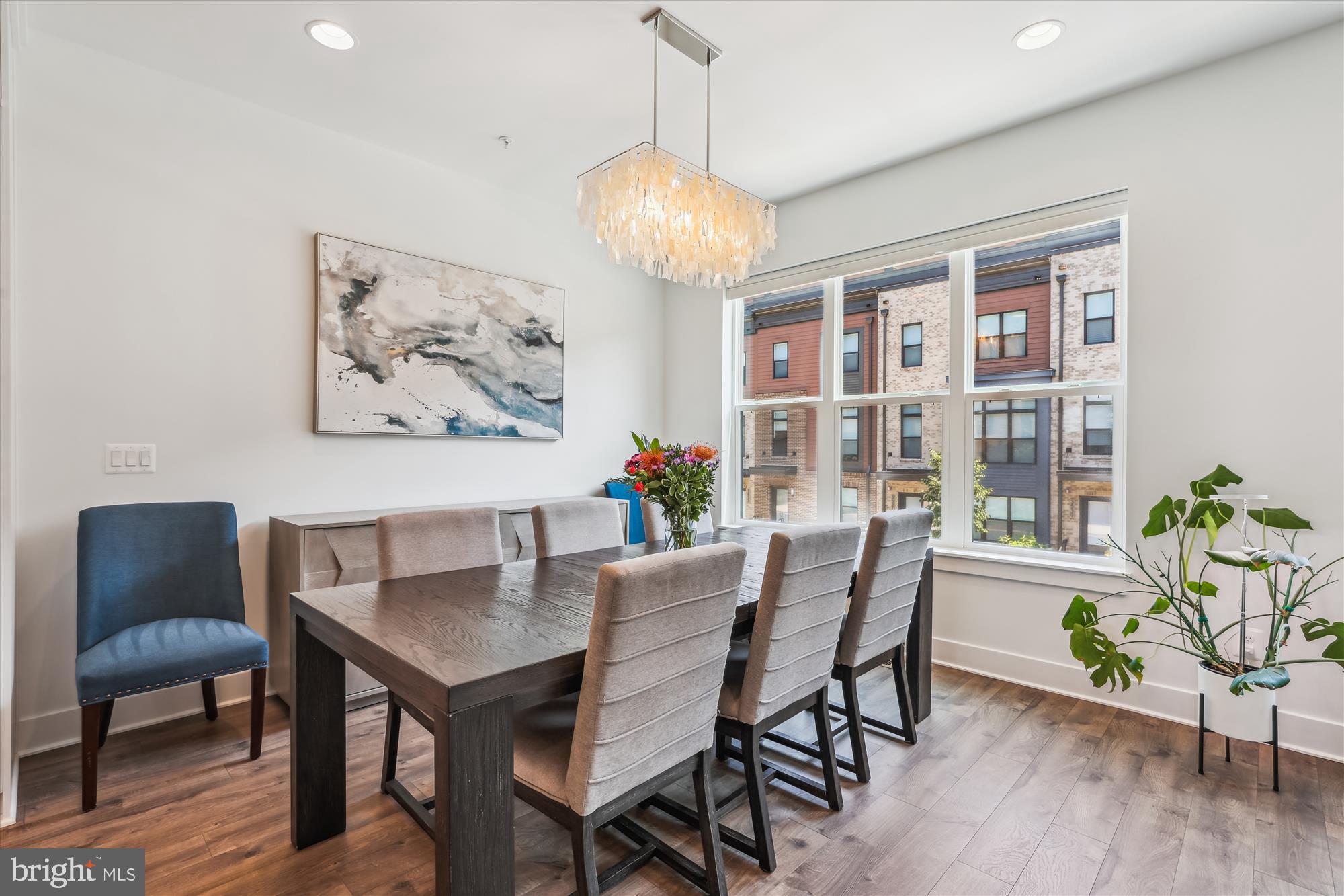 3538 SUTTON HEIGHTS CIRCLE